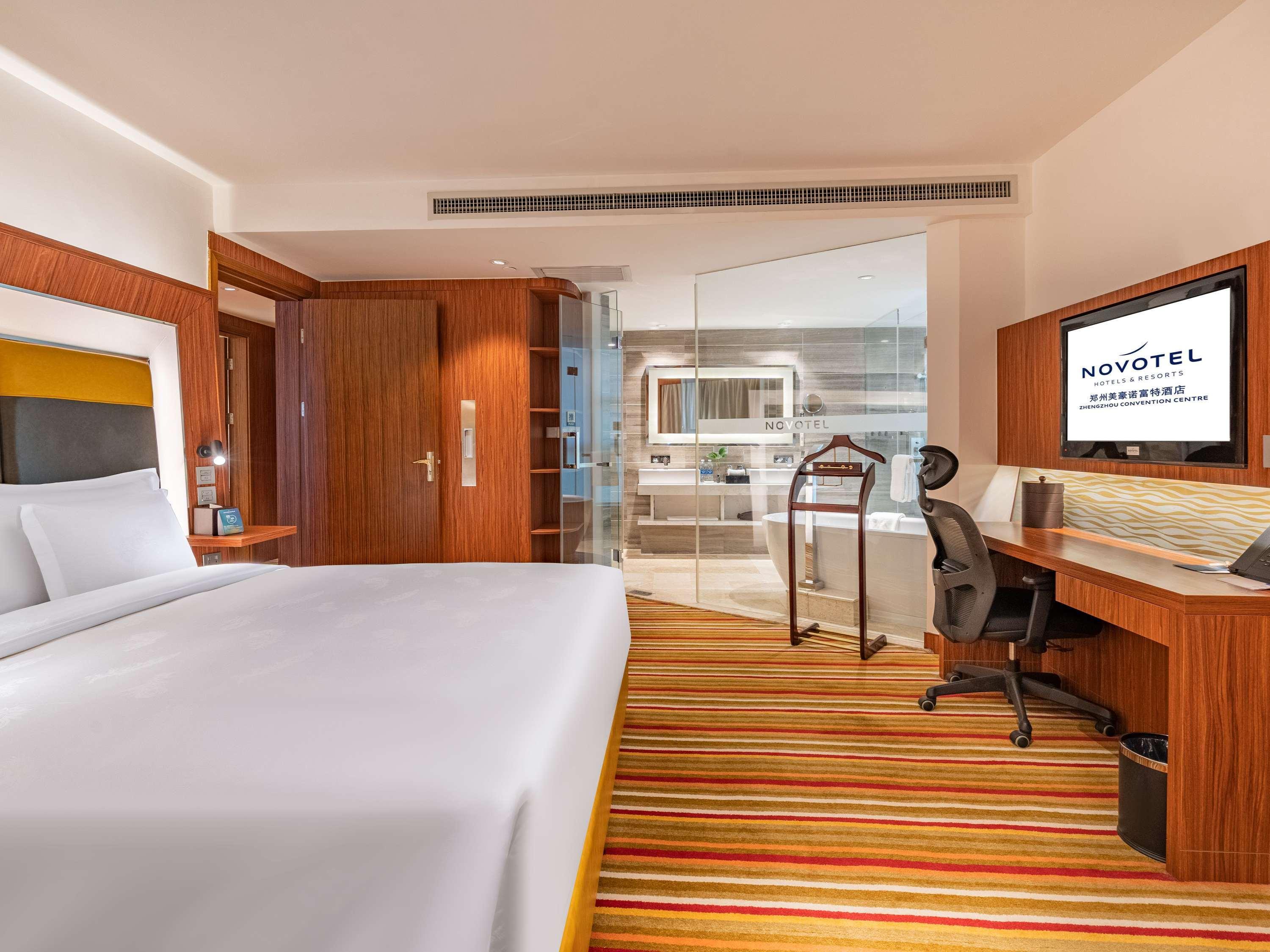 Suite Premier City View