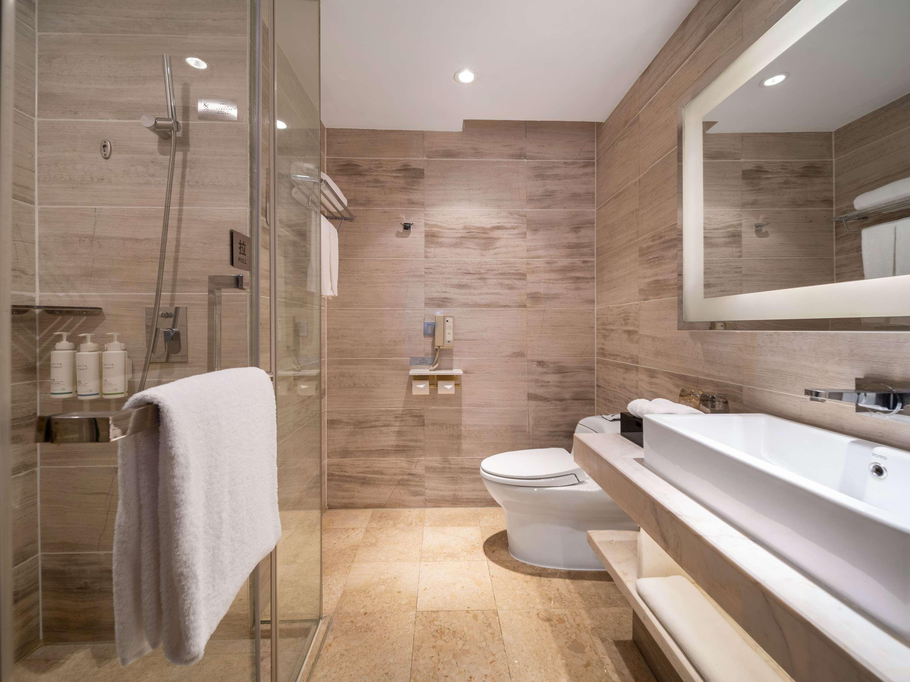 Suite Premier City View