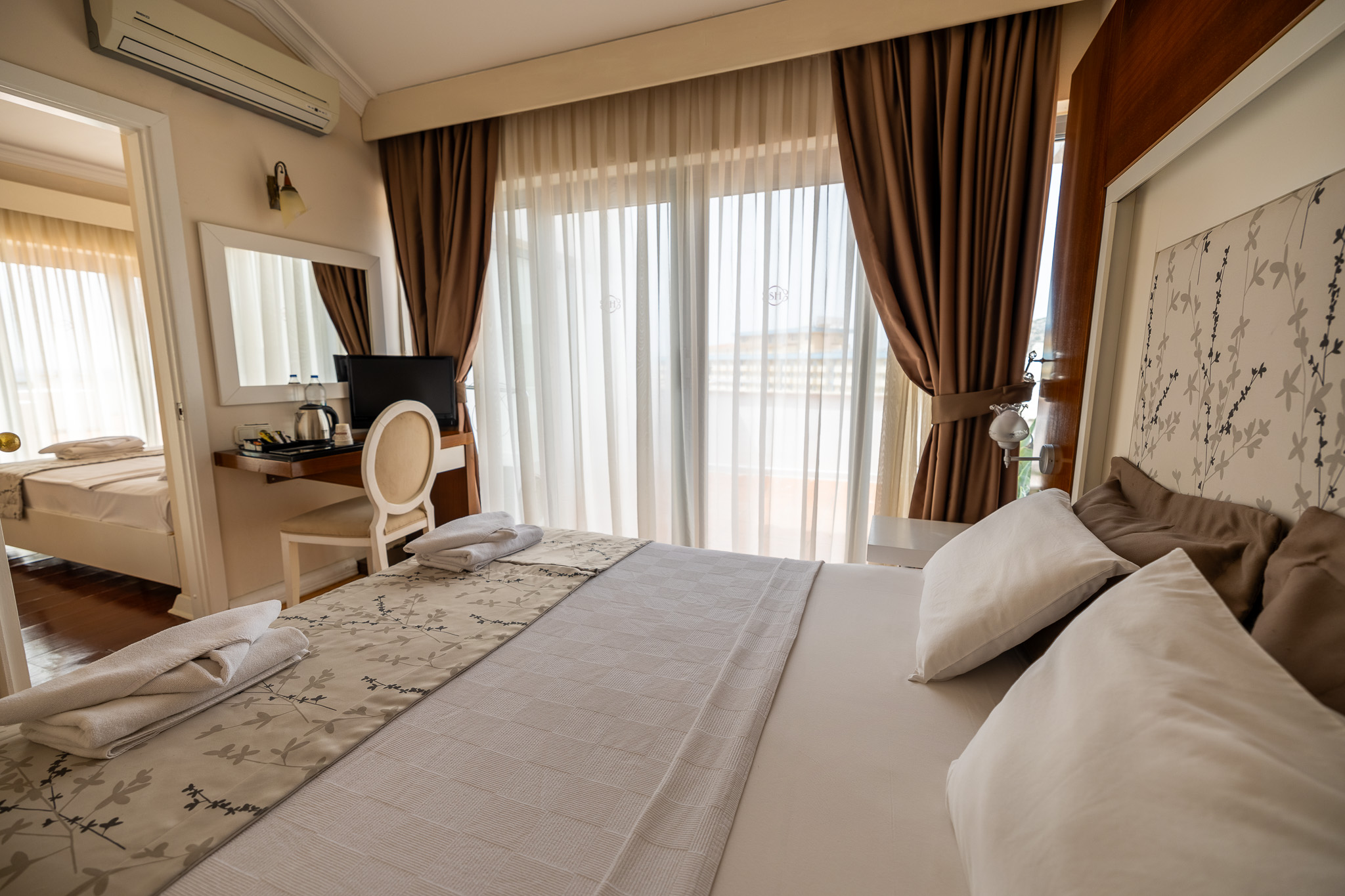 Family Room Connecting Room