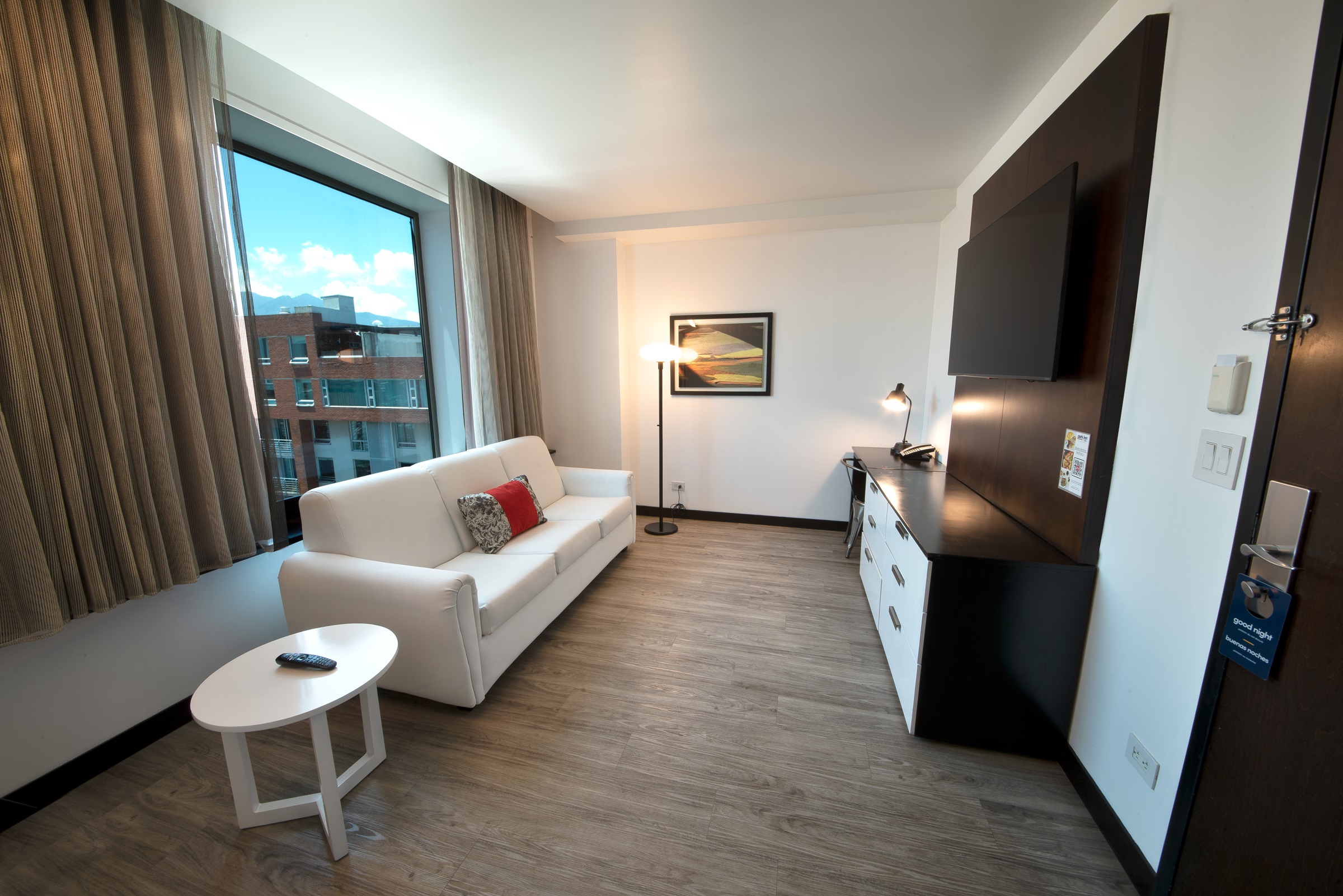 Double Deluxe King Bed