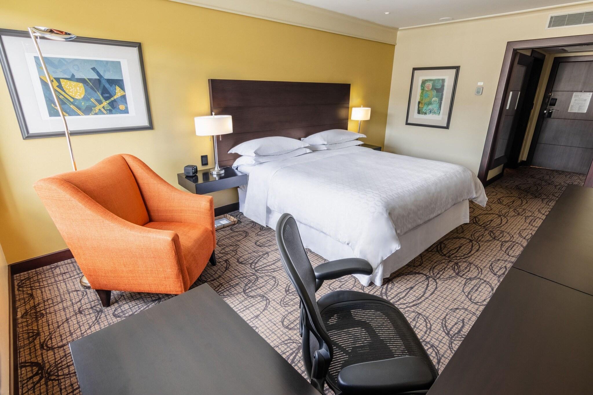 Double Club King Bed