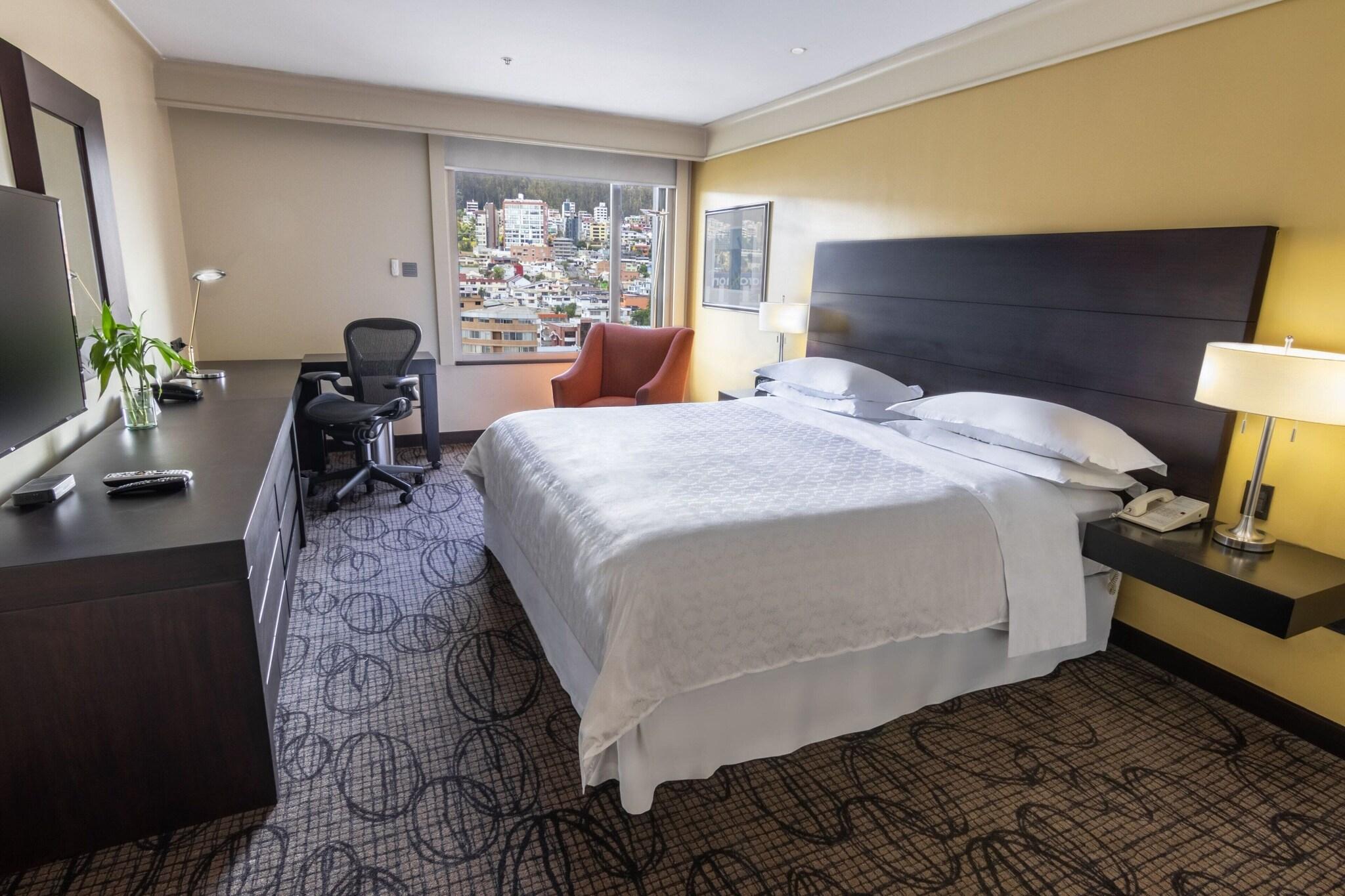 Double Club King Bed