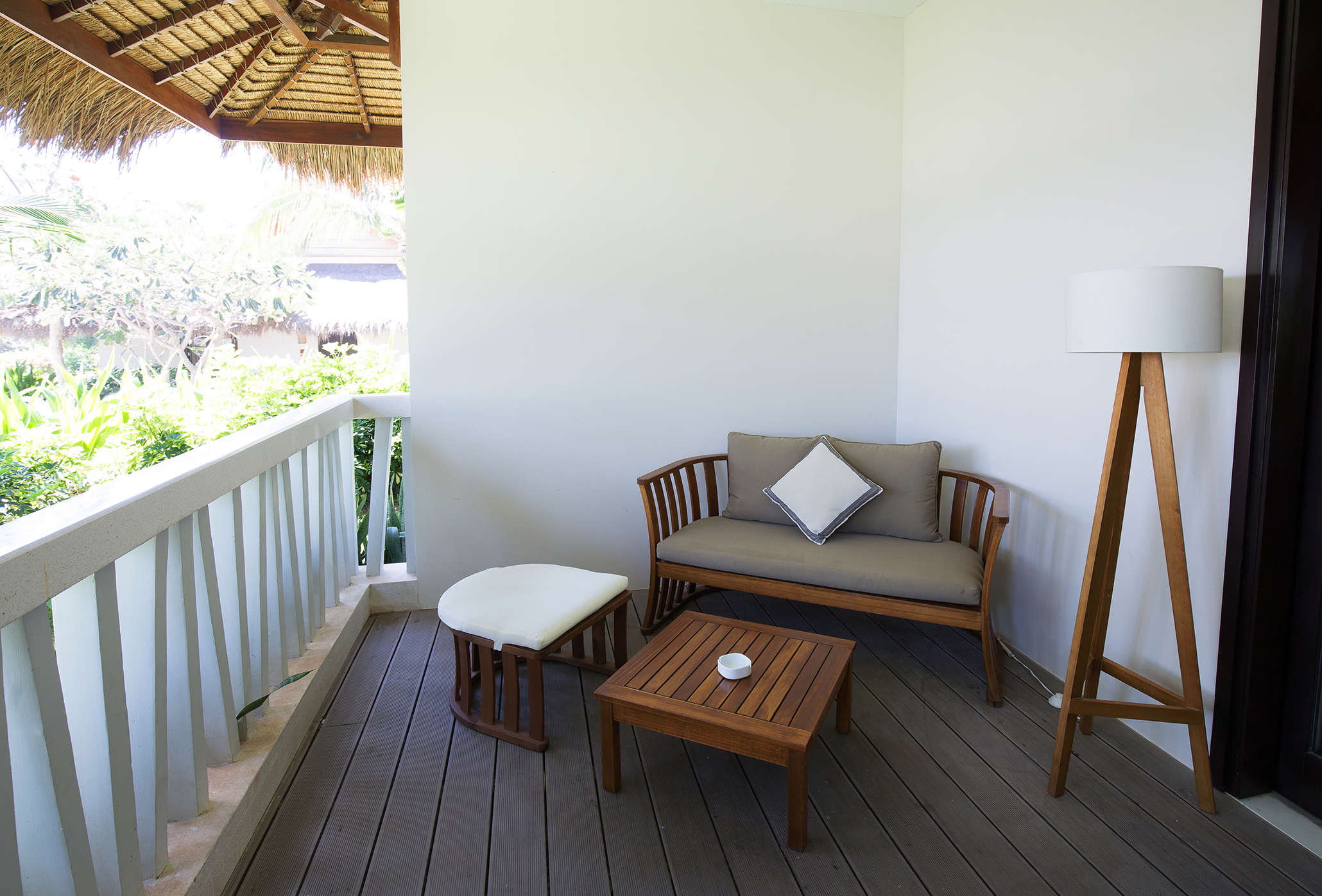 Bungalow Garden View