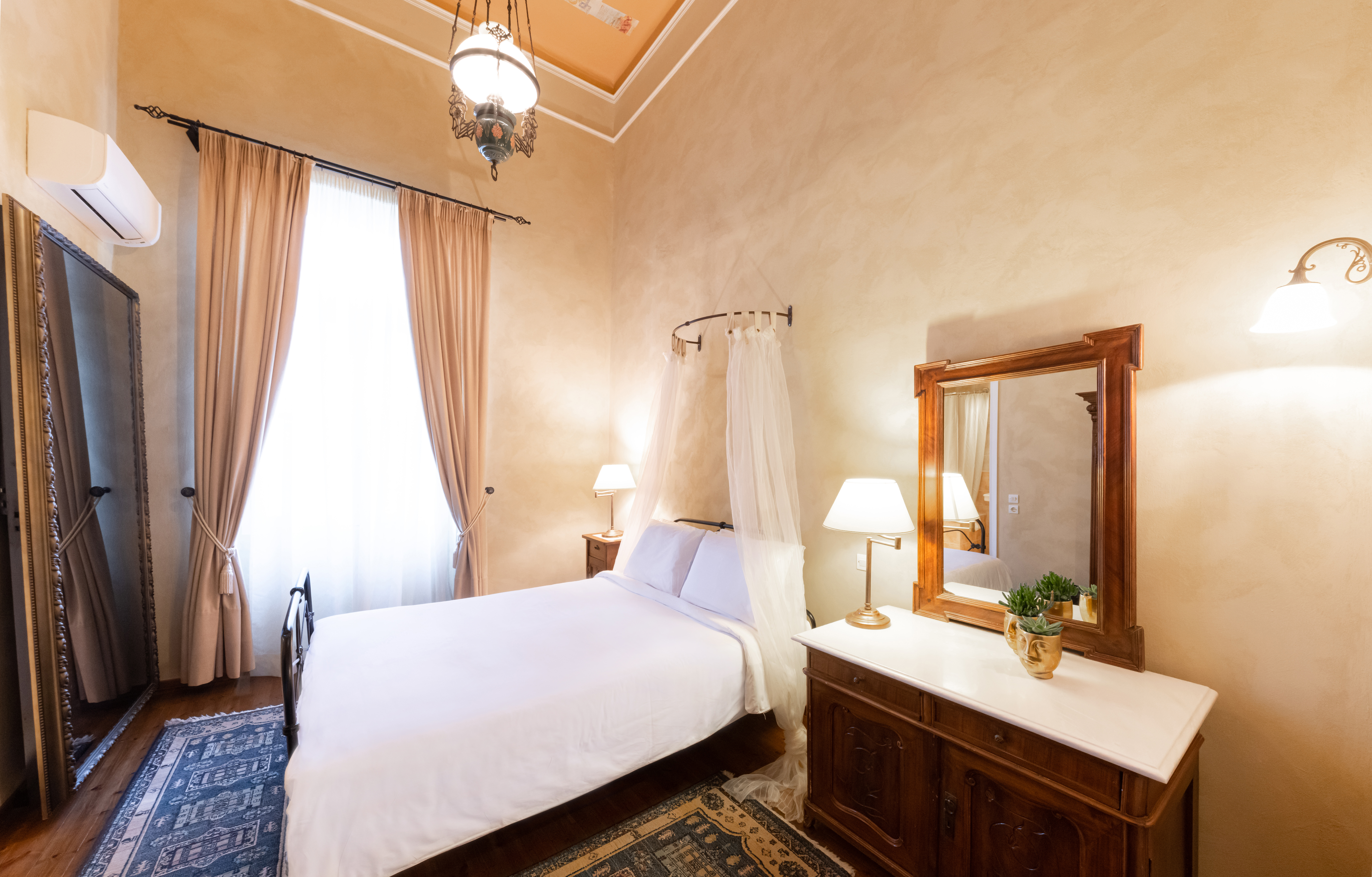 Double or Twin Standard