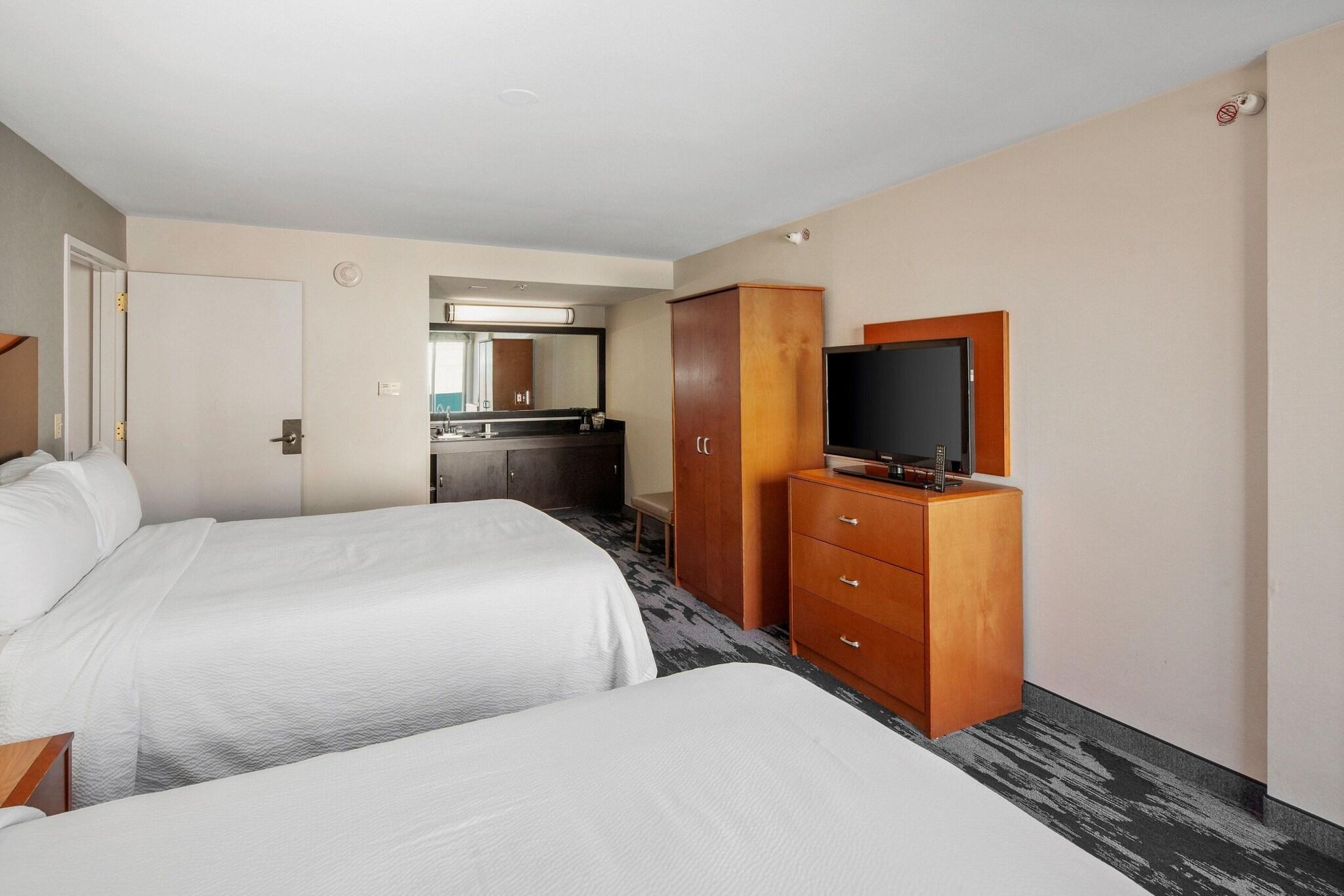 Suite Two Queen Beds