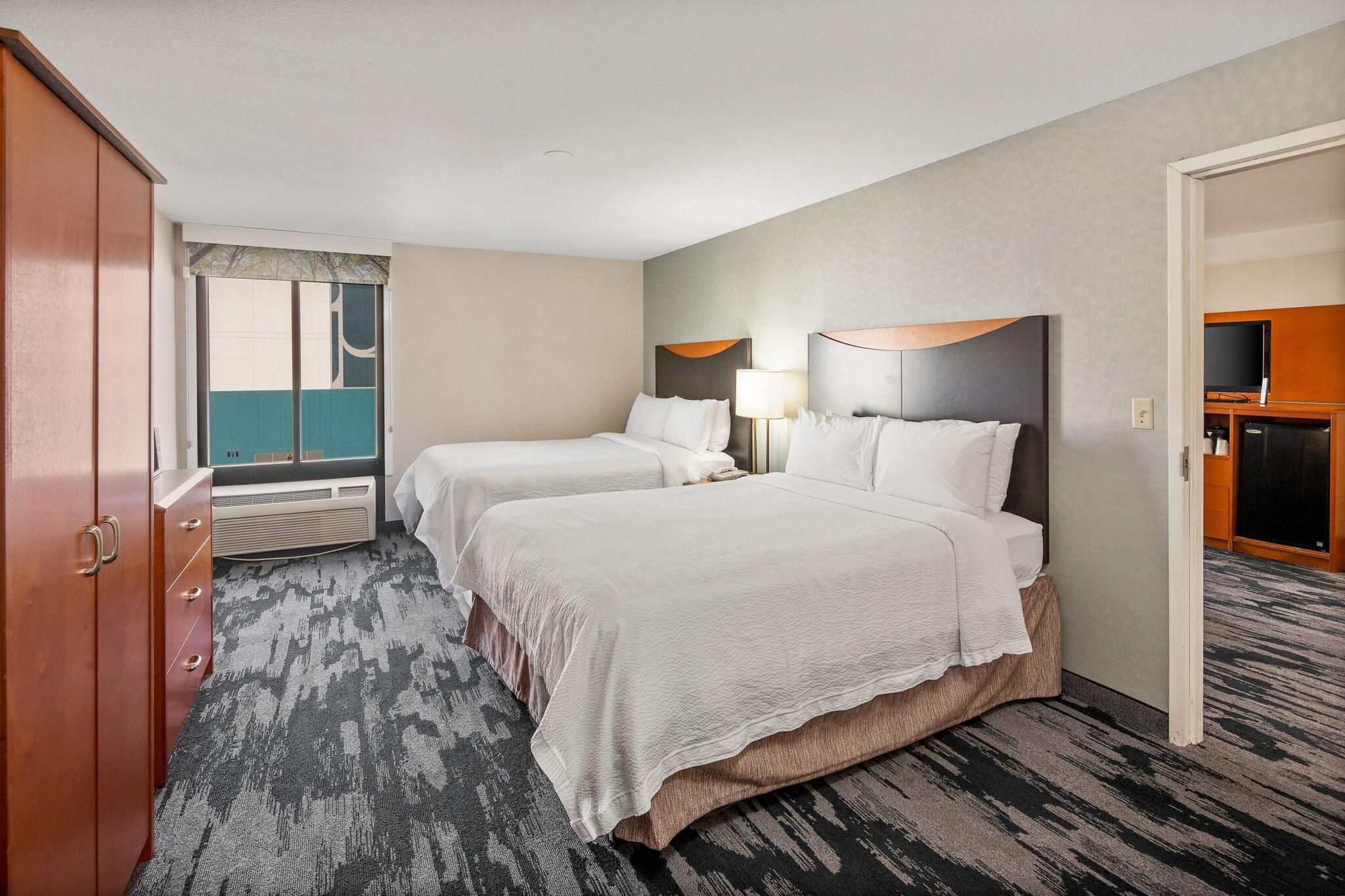 Suite Two Queen Beds