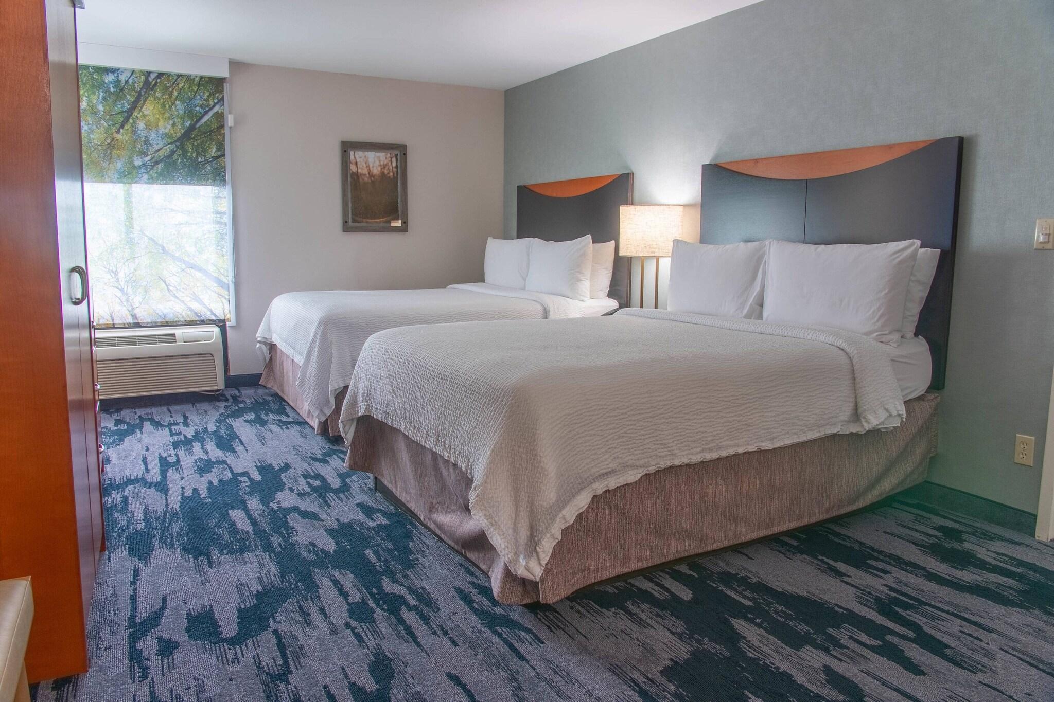 Quadruple Two Queen Beds