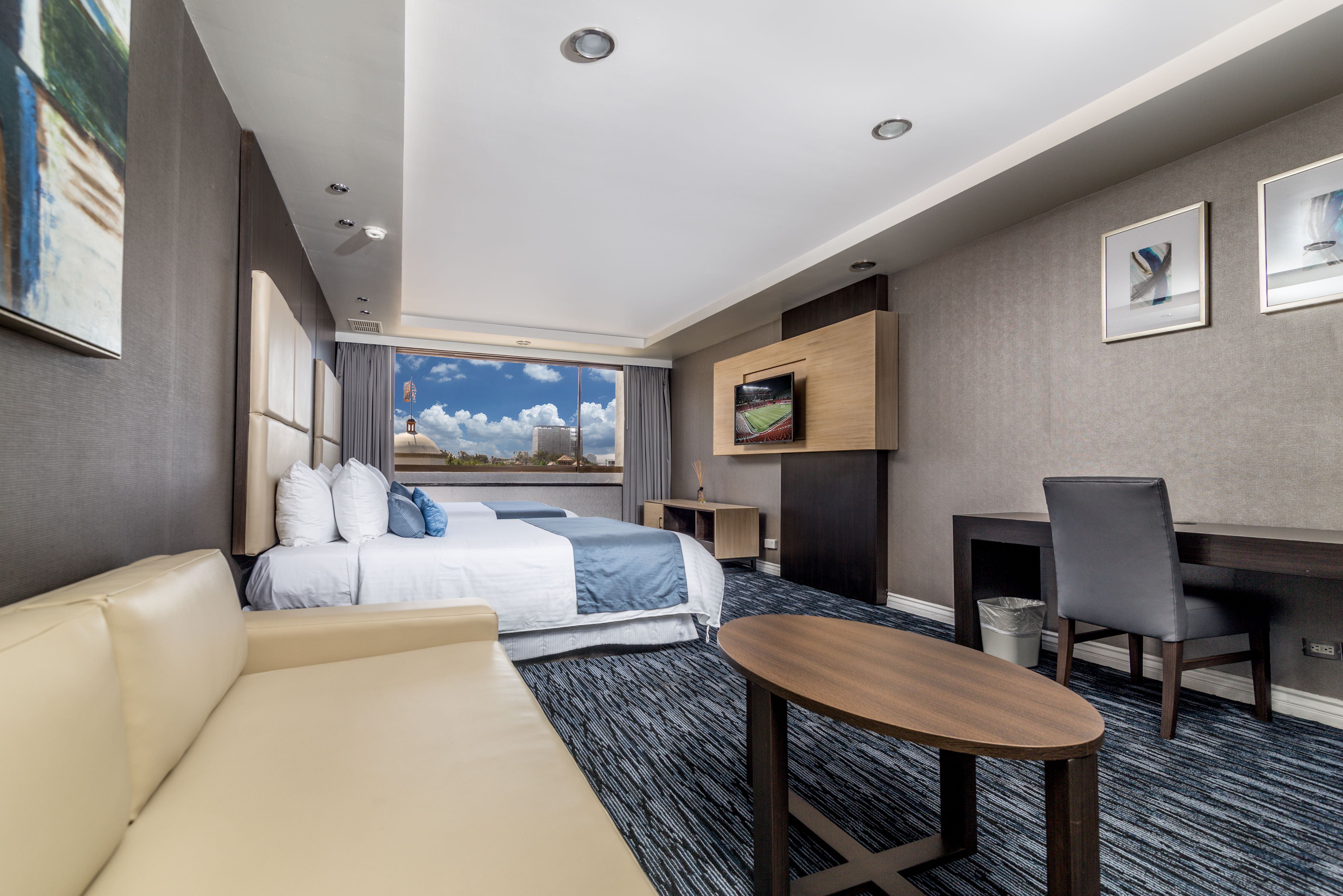 Suite Two Queen Beds