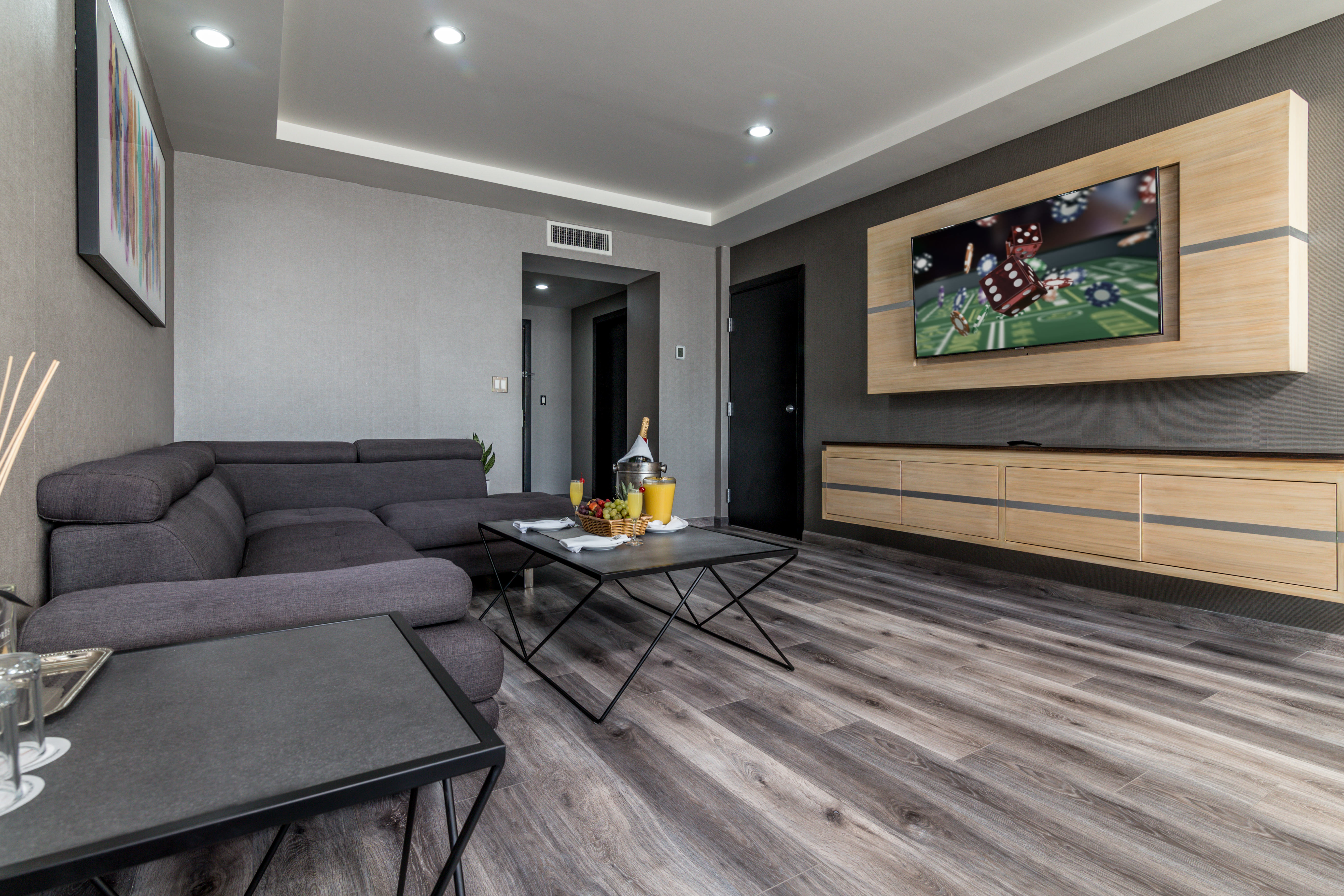 Suite Deluxe Capacity 2