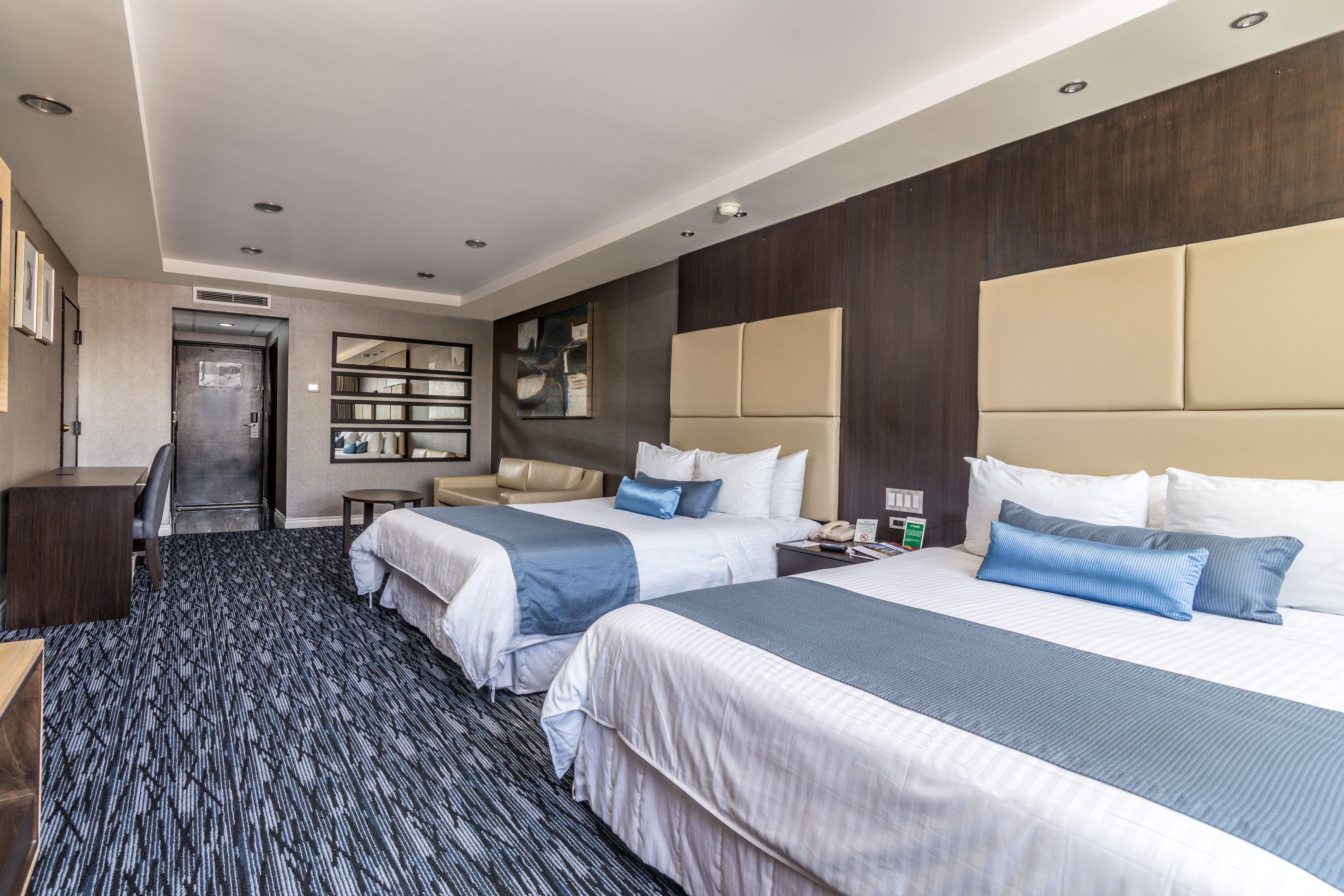 Suite Two Queen Beds