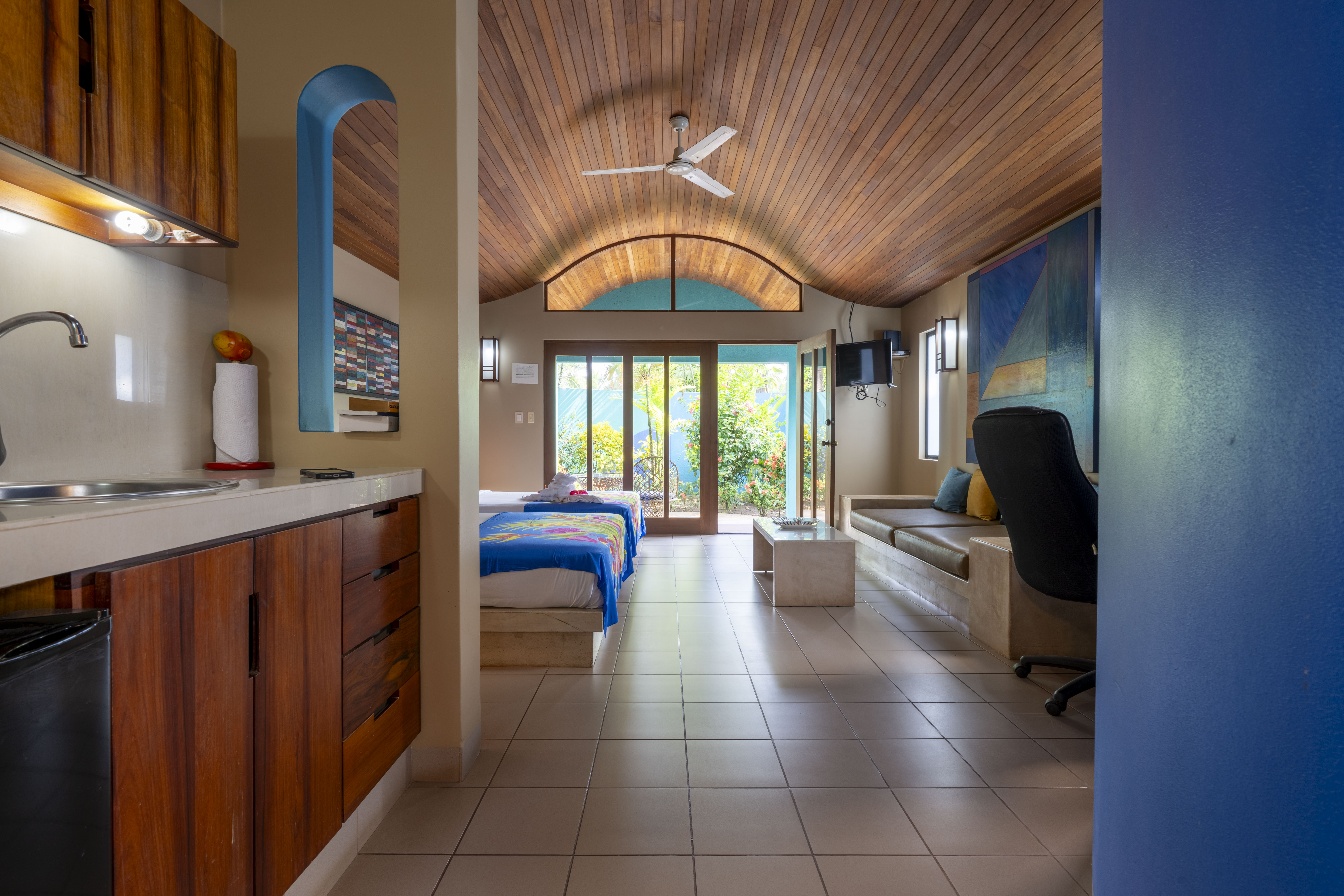 Bungalow Garden View