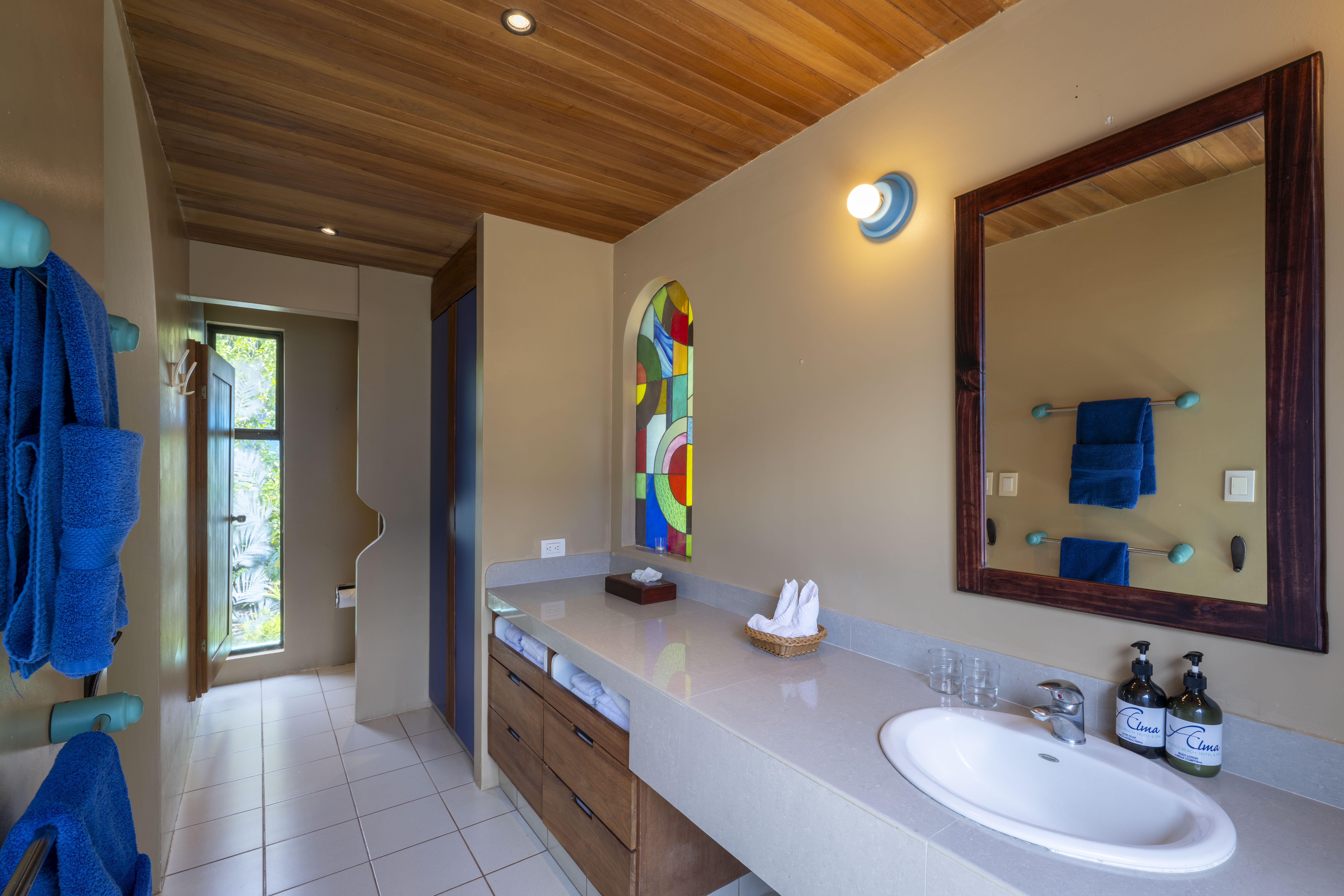 Bungalow Garden View