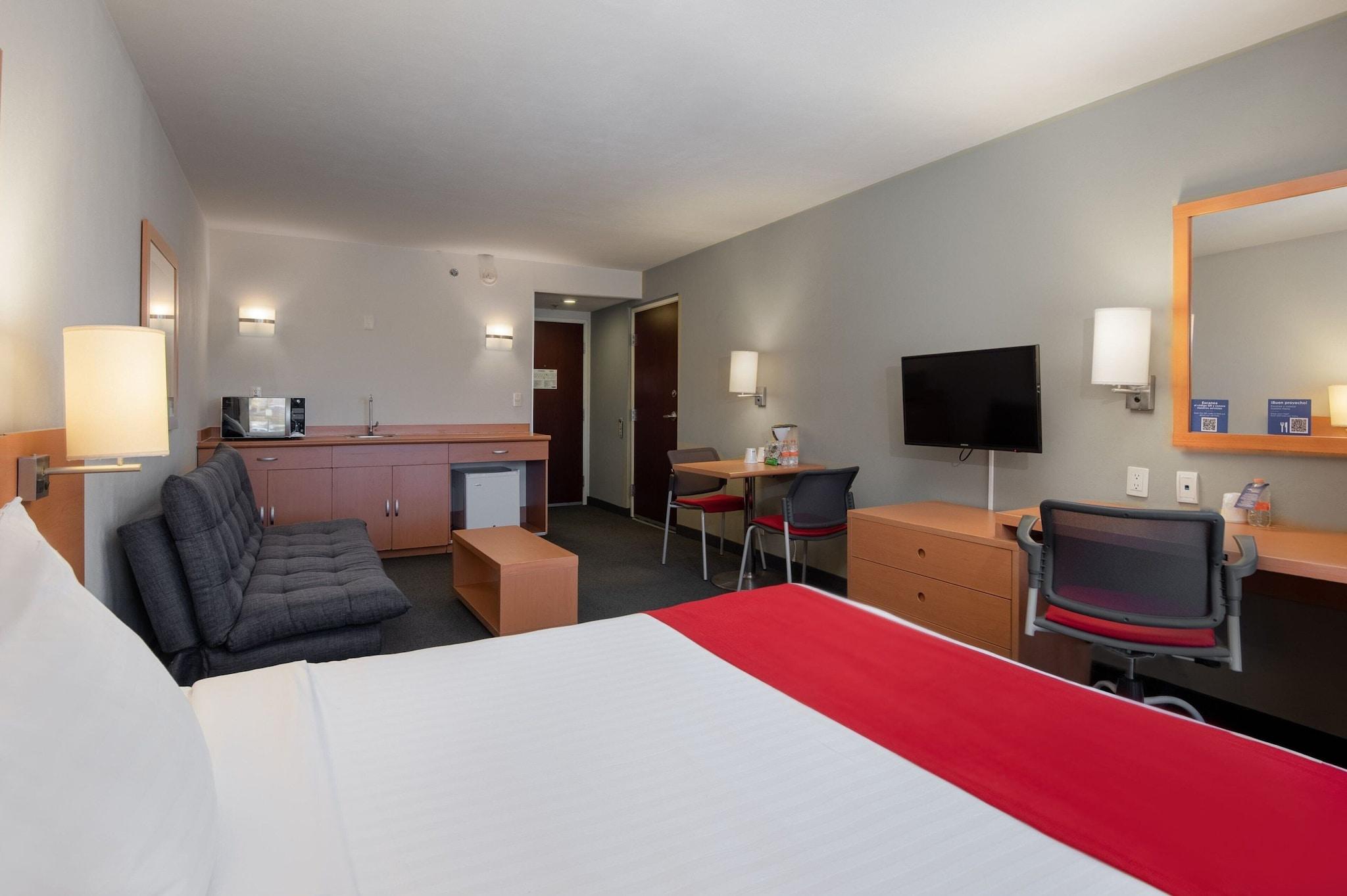 Suite Queen Size Bed