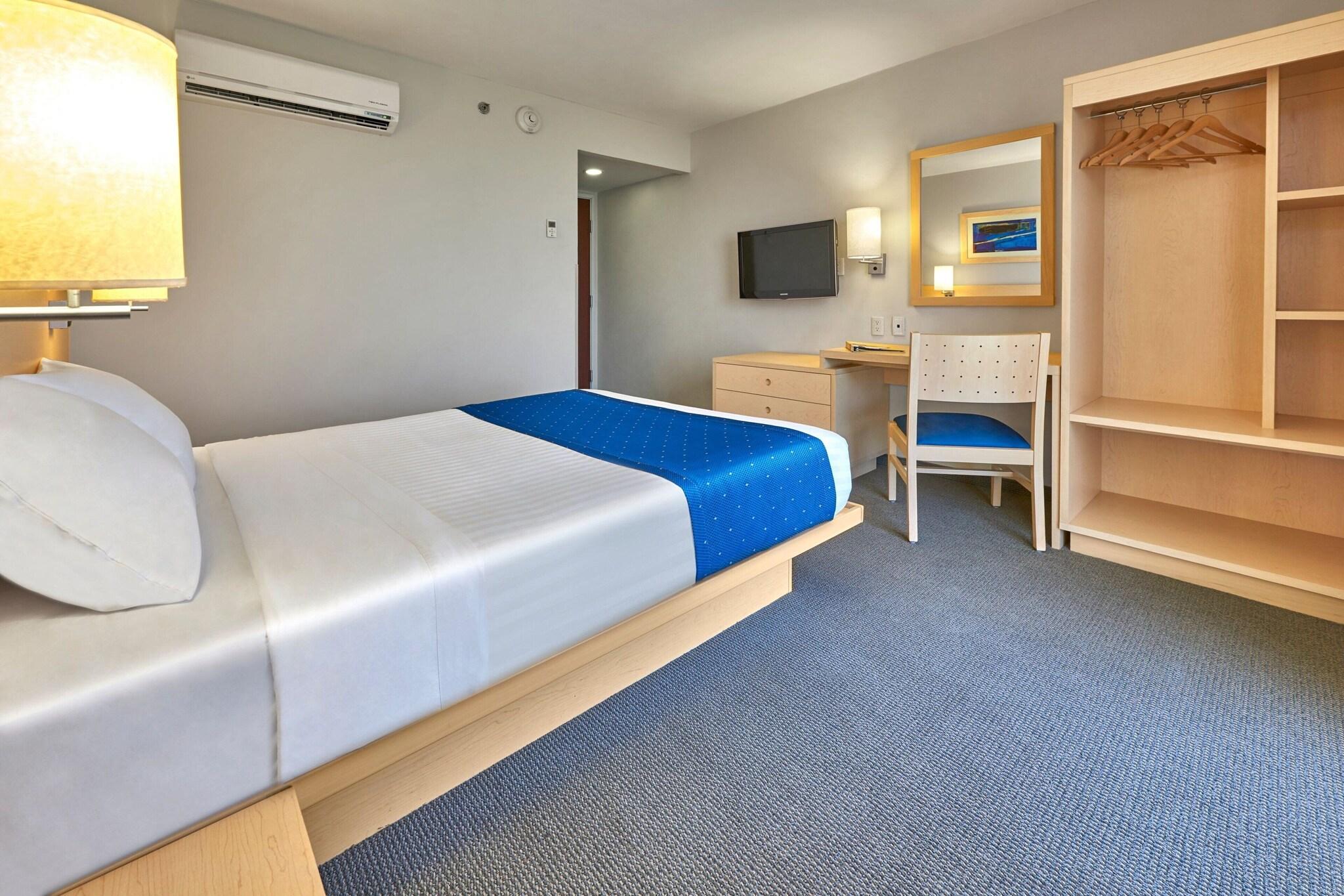 Double Queen Size Bed