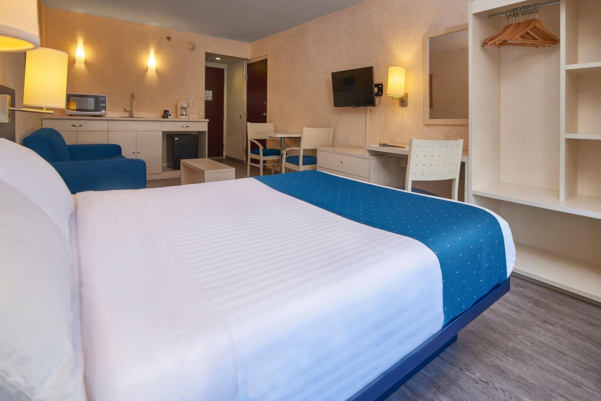 Suite Queen Size Bed