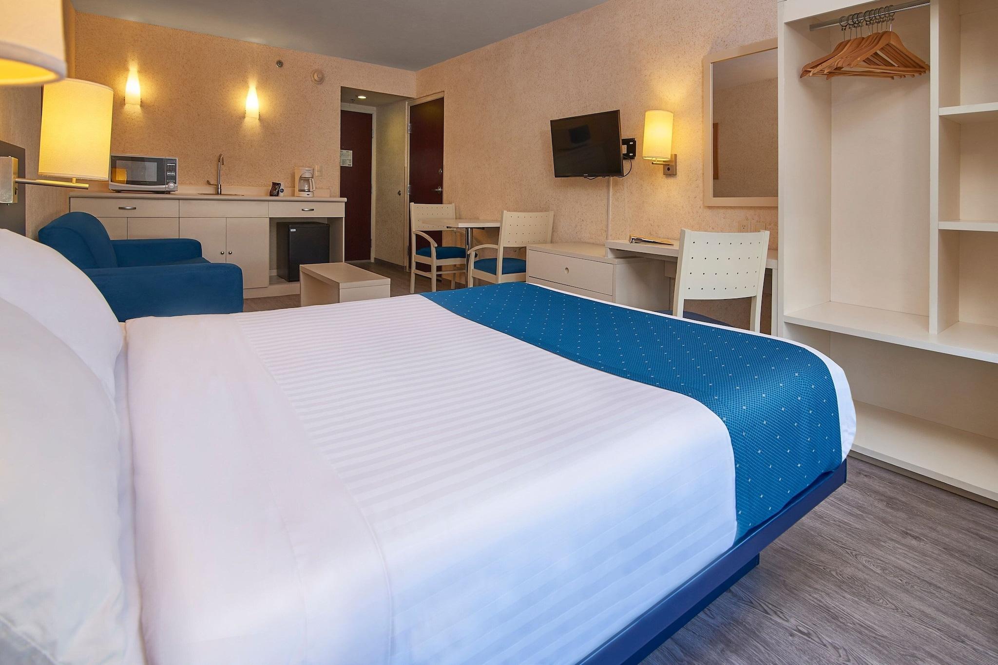 Suite Queen Size Bed