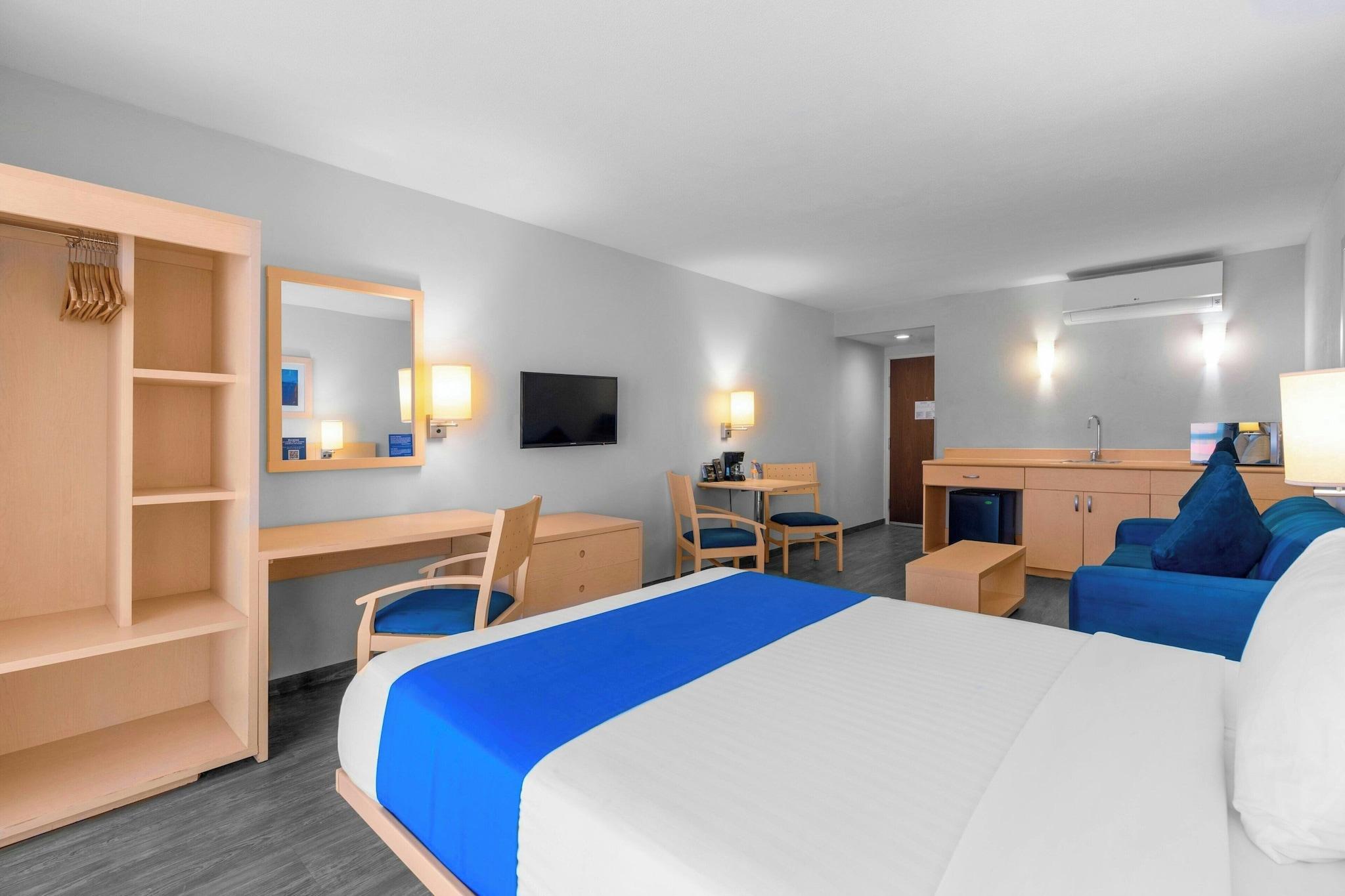 Suite Queen Size Bed