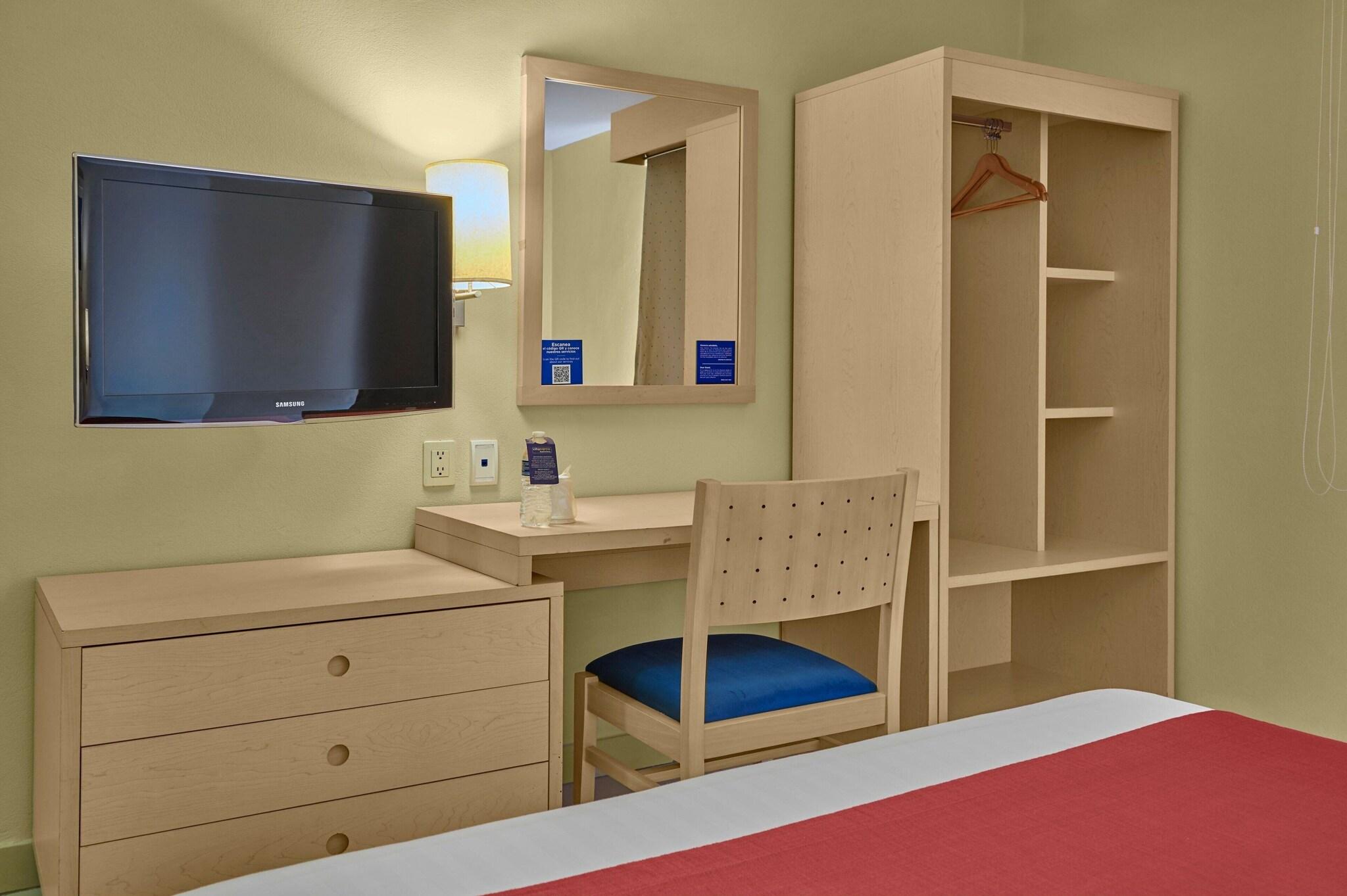 Double Queen Size Bed