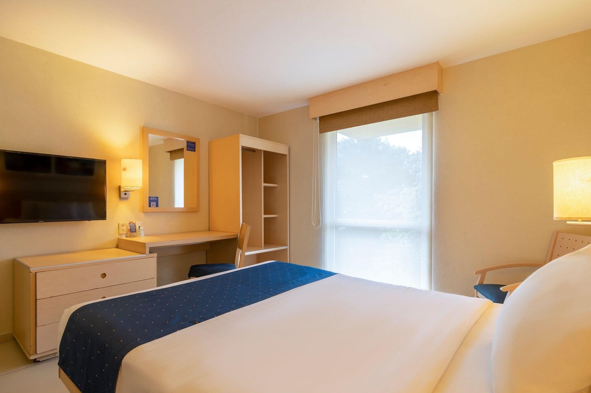 Double Queen Size Bed