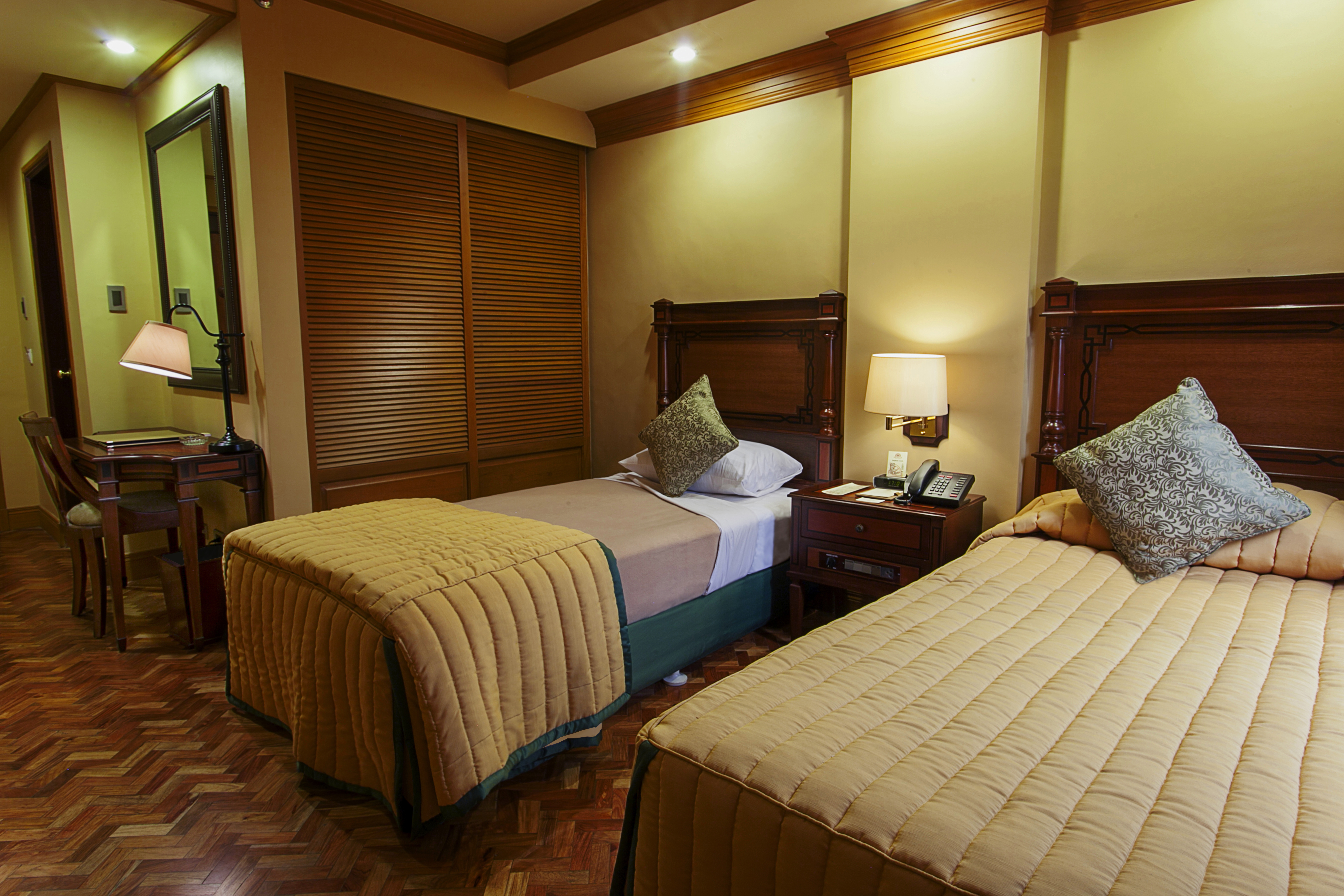 Double or Twin Standard