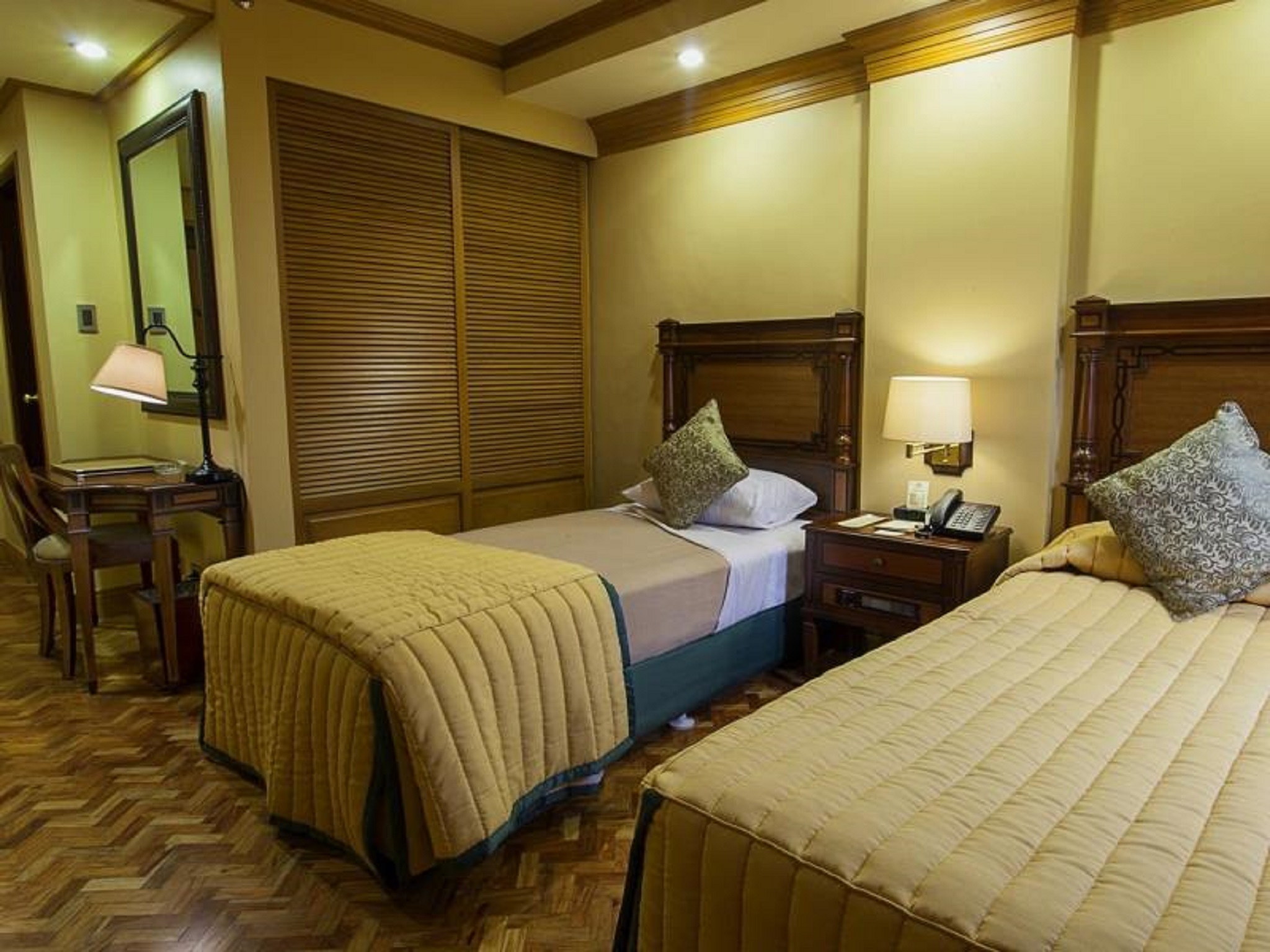 Double or Twin Standard