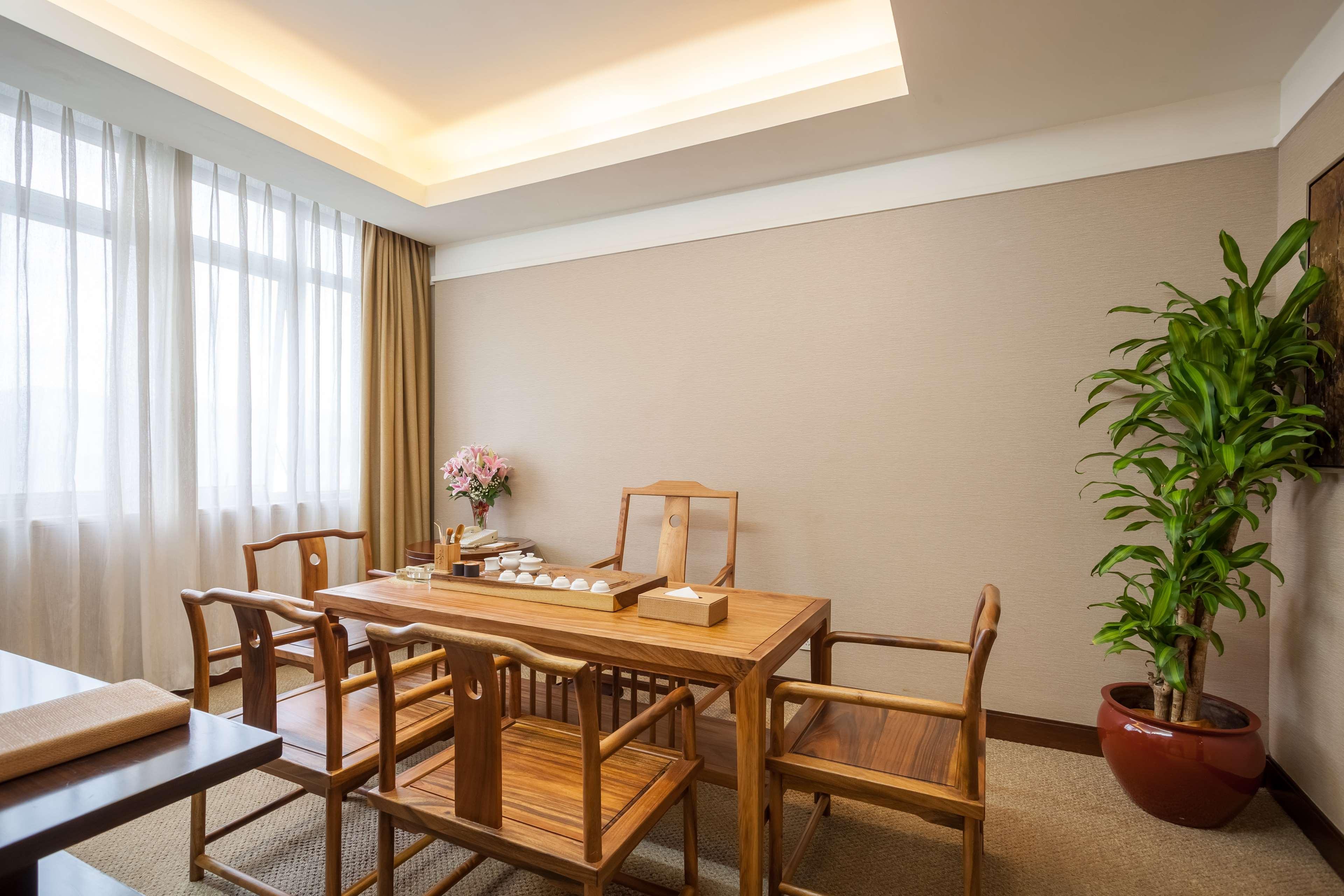 Suite King Bed Non Smoking