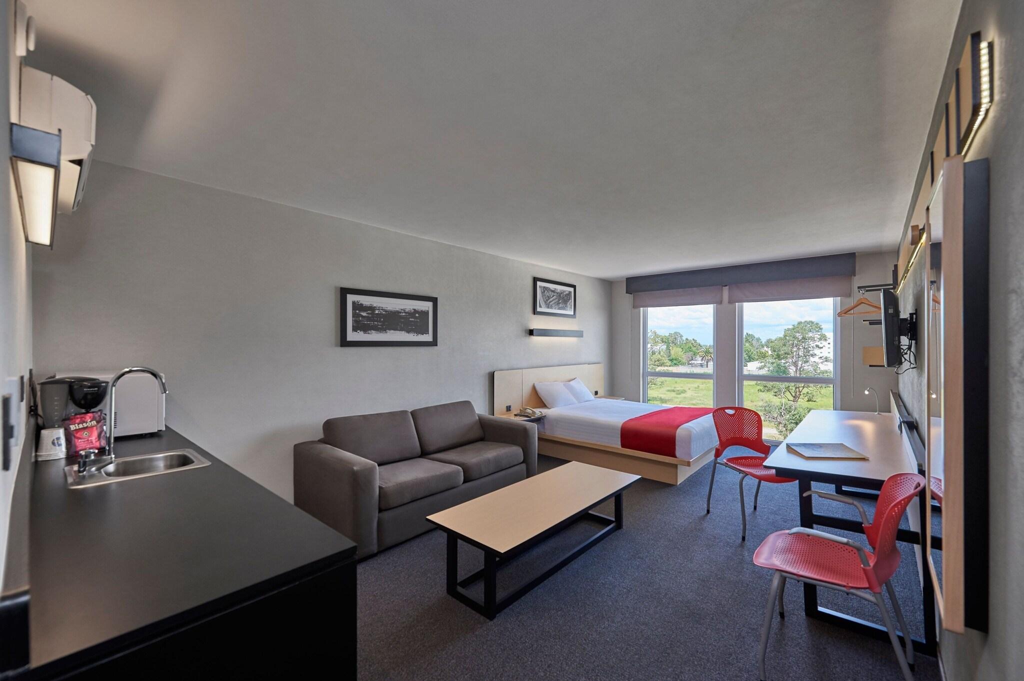 Double Superior Queen Bed