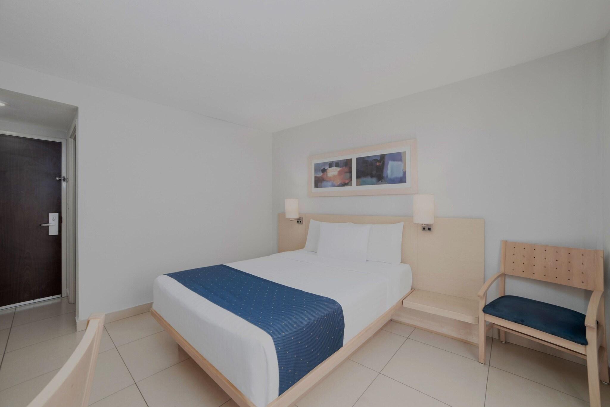 Double Queen Size Bed