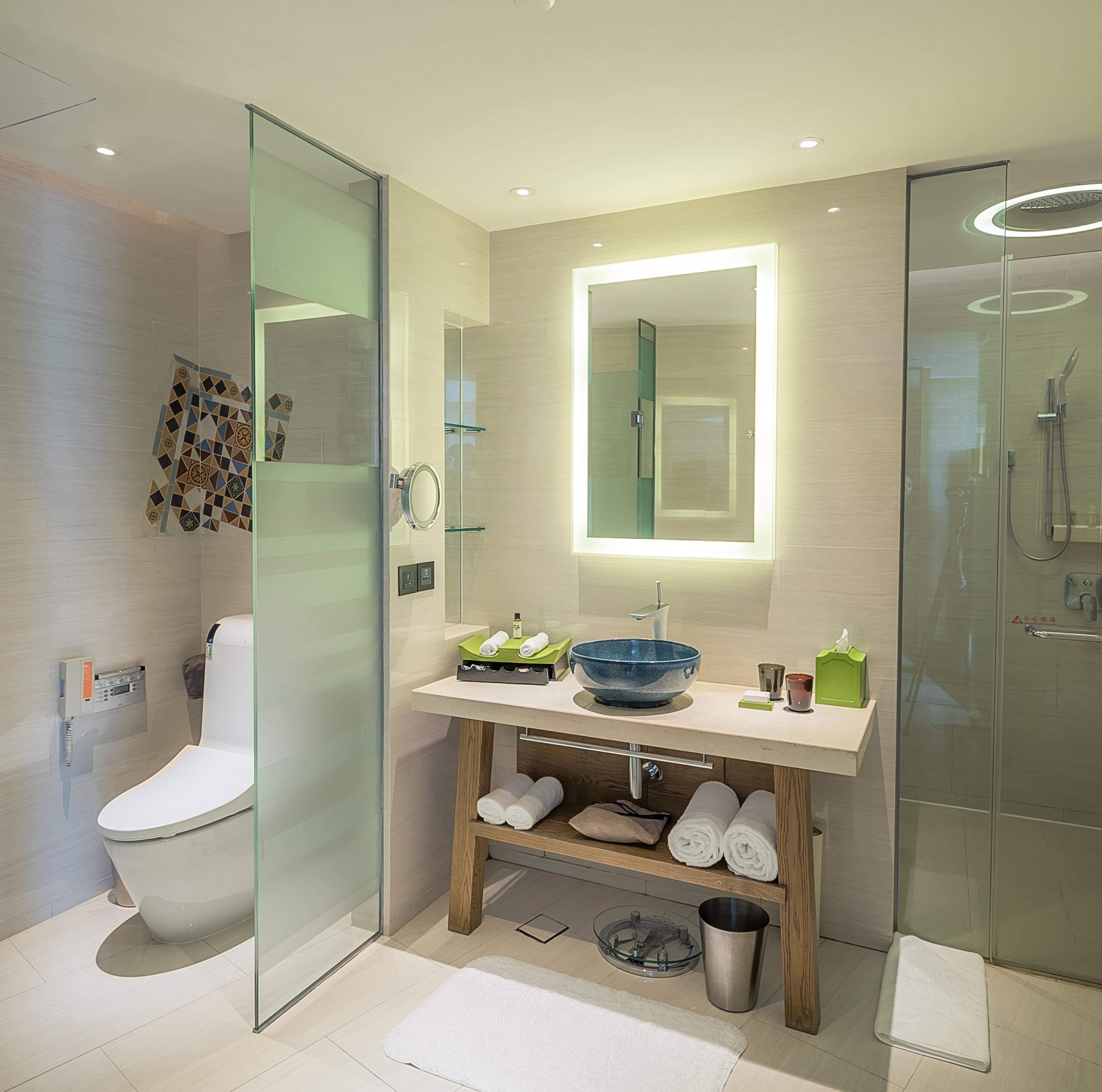 Suite Sea View King Bed