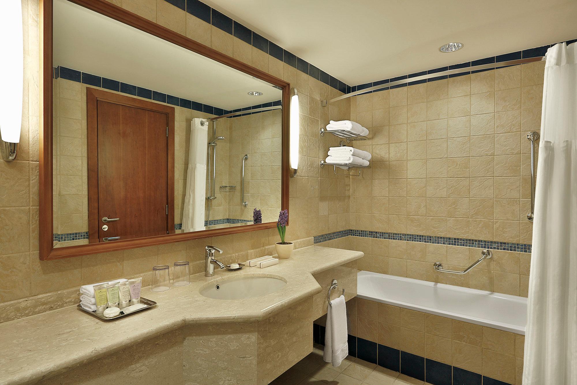 Double Pool View King Bed