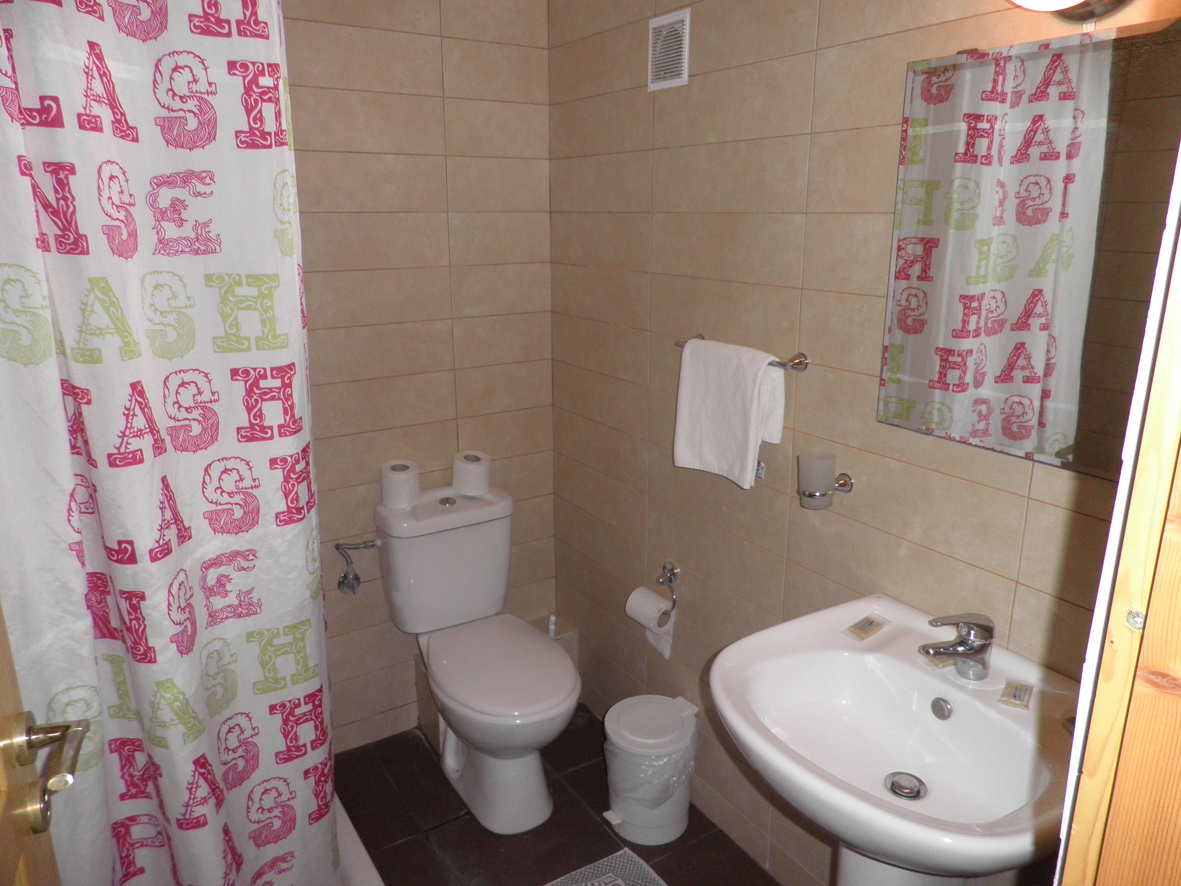 Family Room Capacity 4