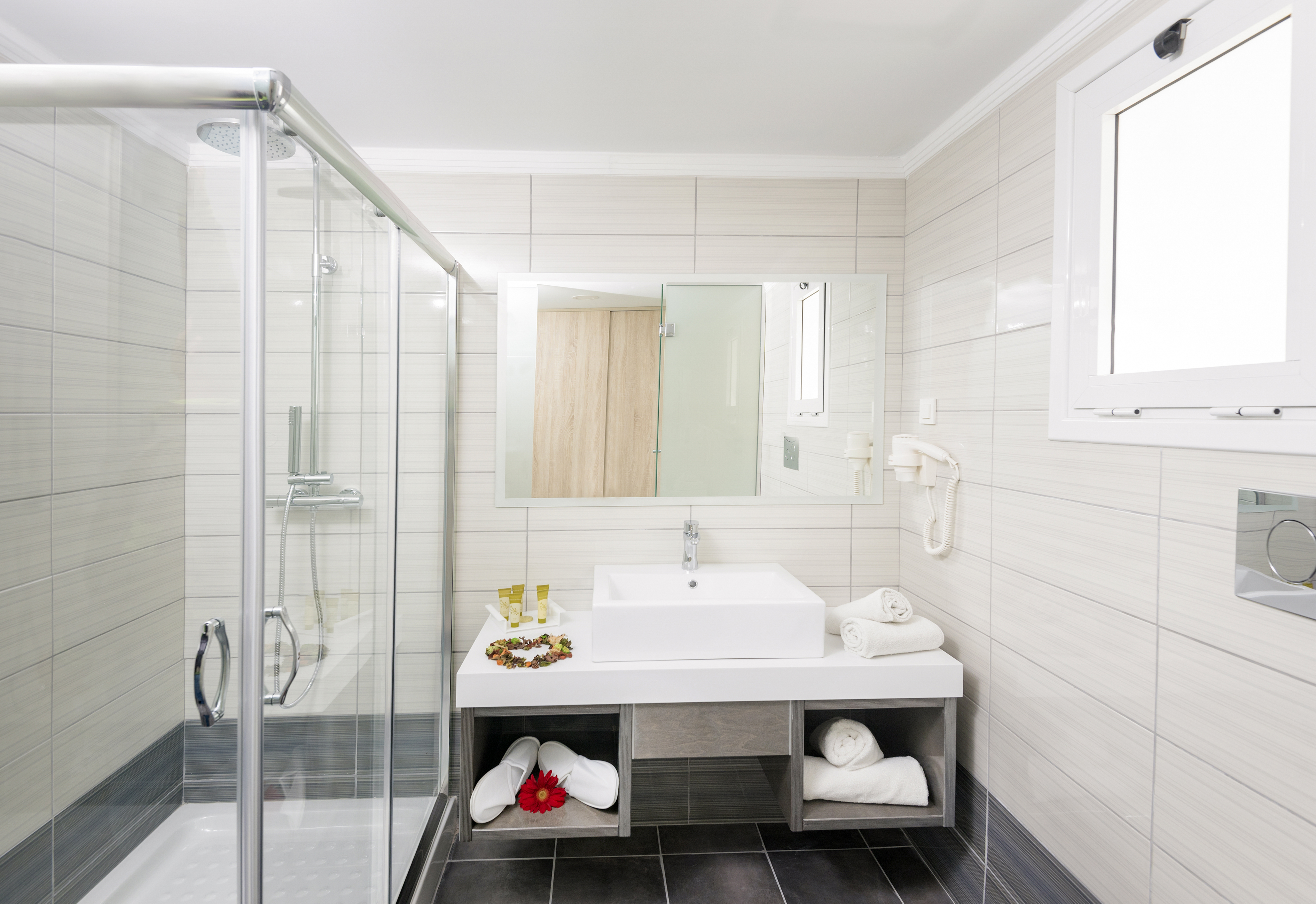 Double or Twin Superior Sea View