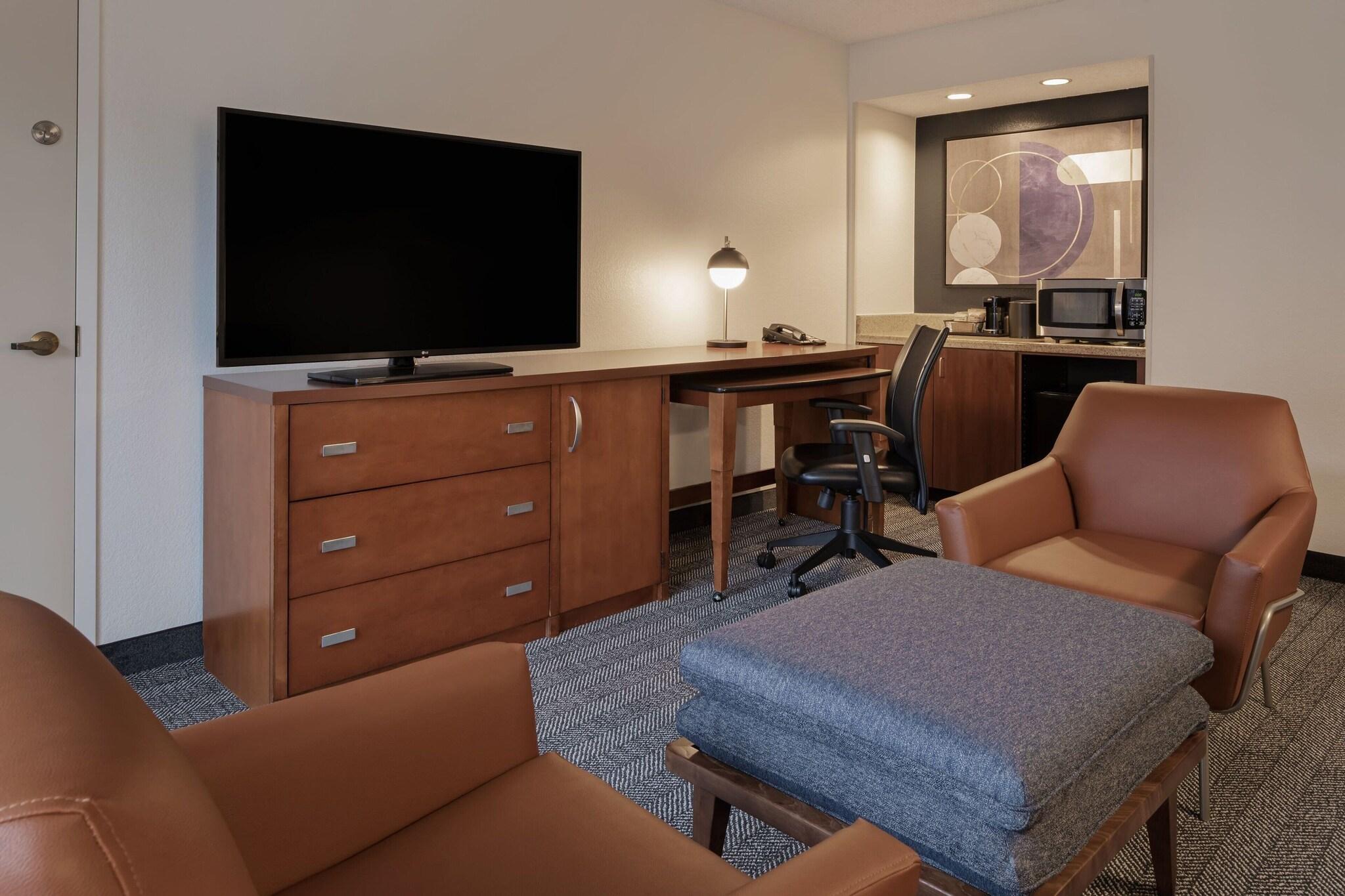 Suite King Bed One Bedroom 