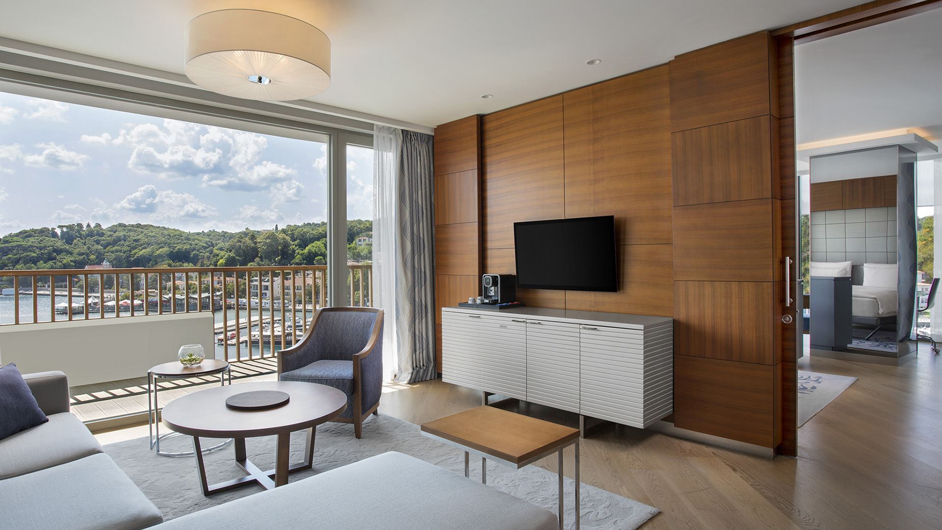 Suite with Jacuzzi with Views