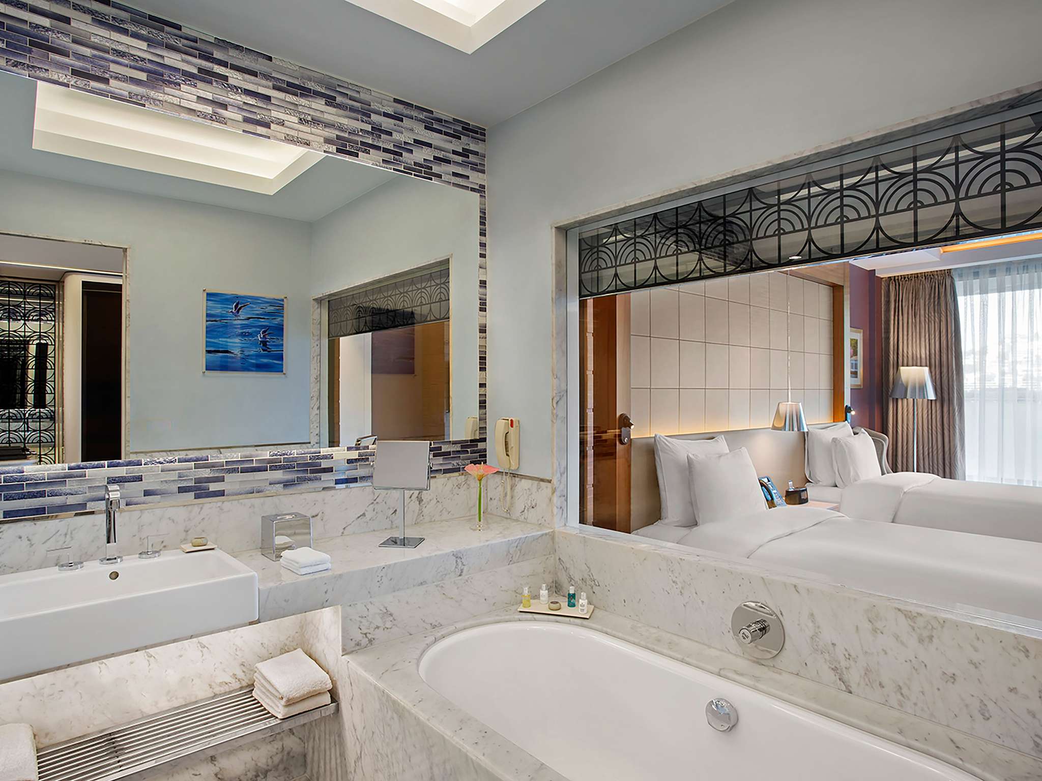 Twin Deluxe with Views