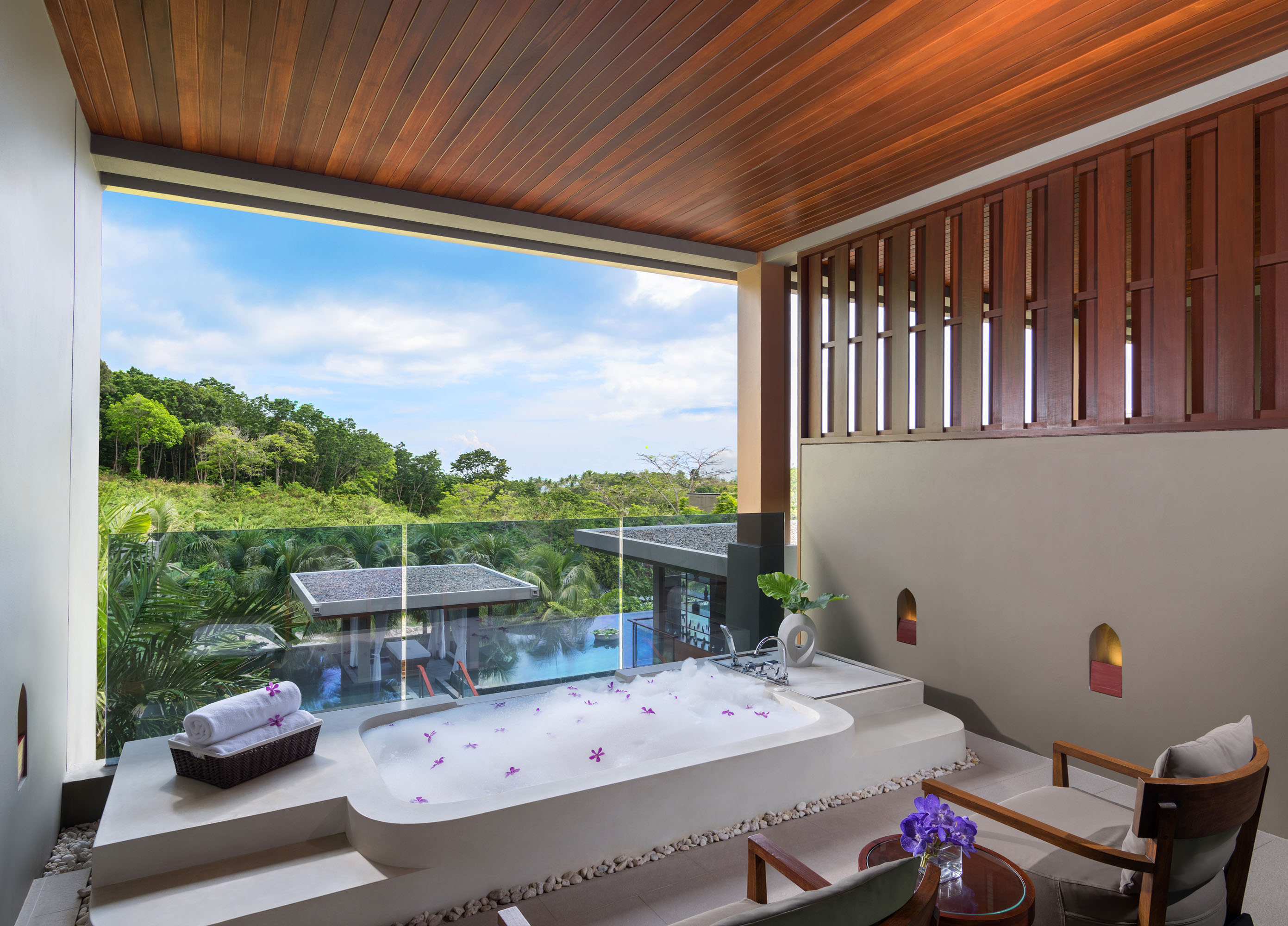 Suite with Jacuzzi