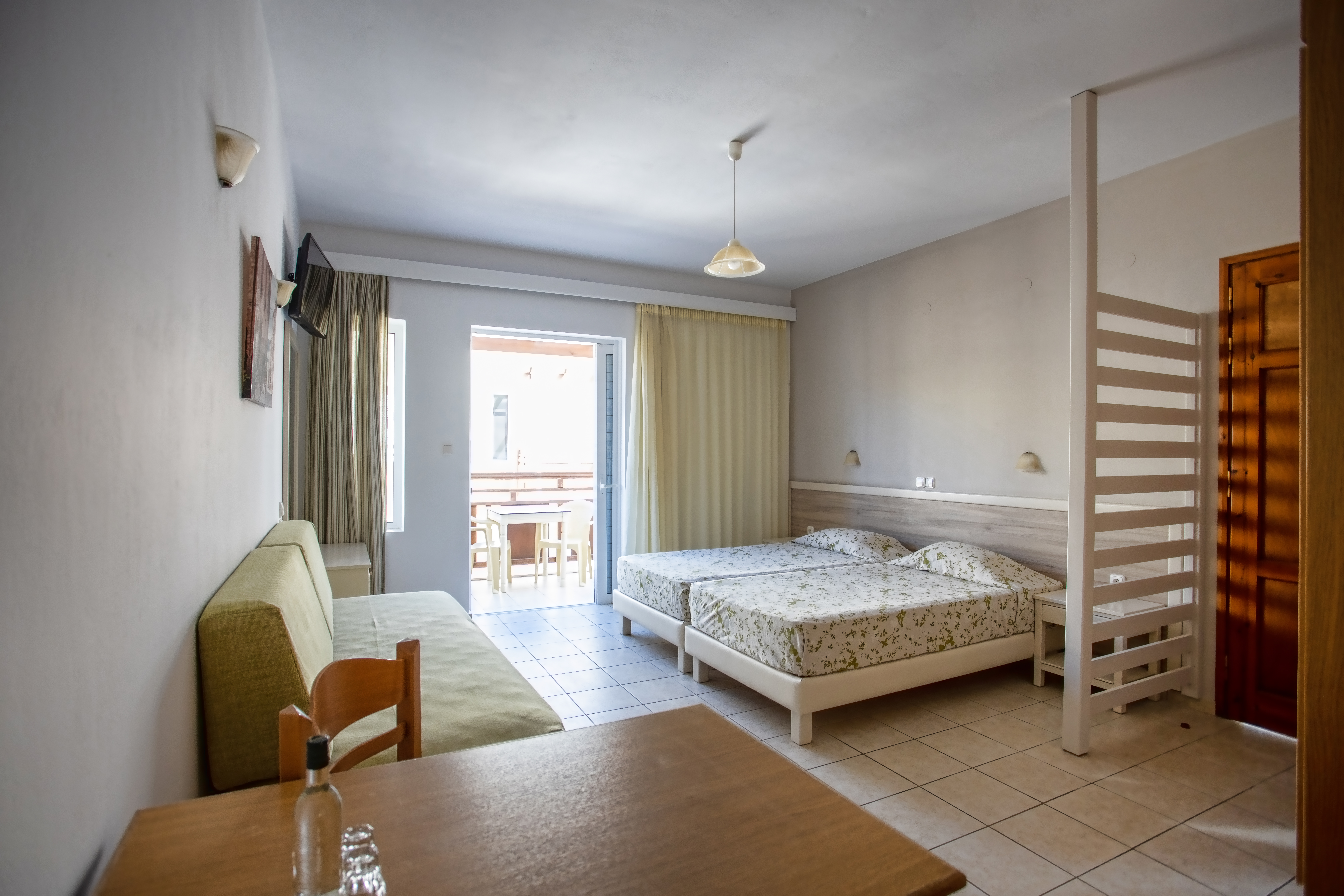 Studio Side Sea View