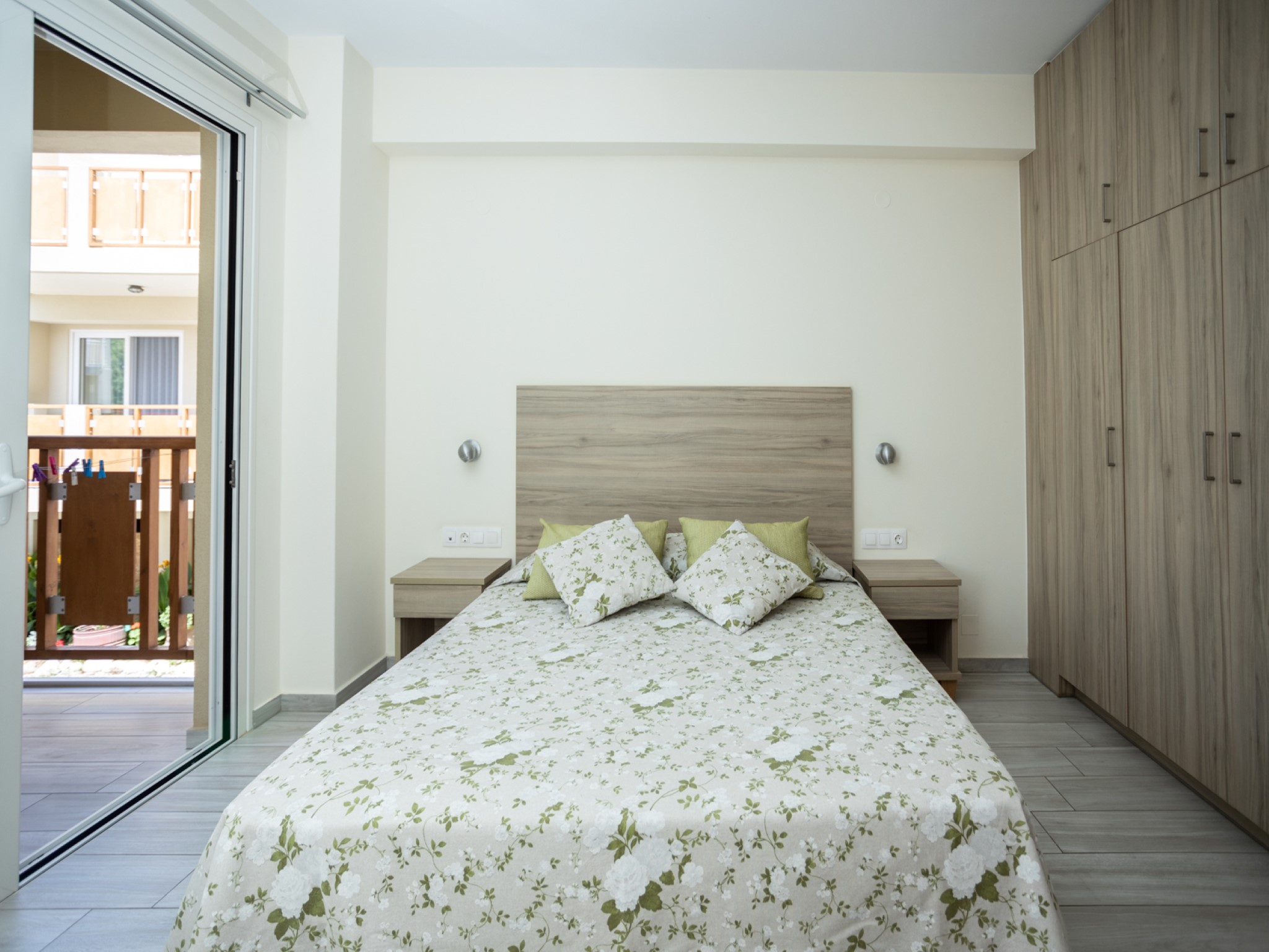 Apartment Side Sea View