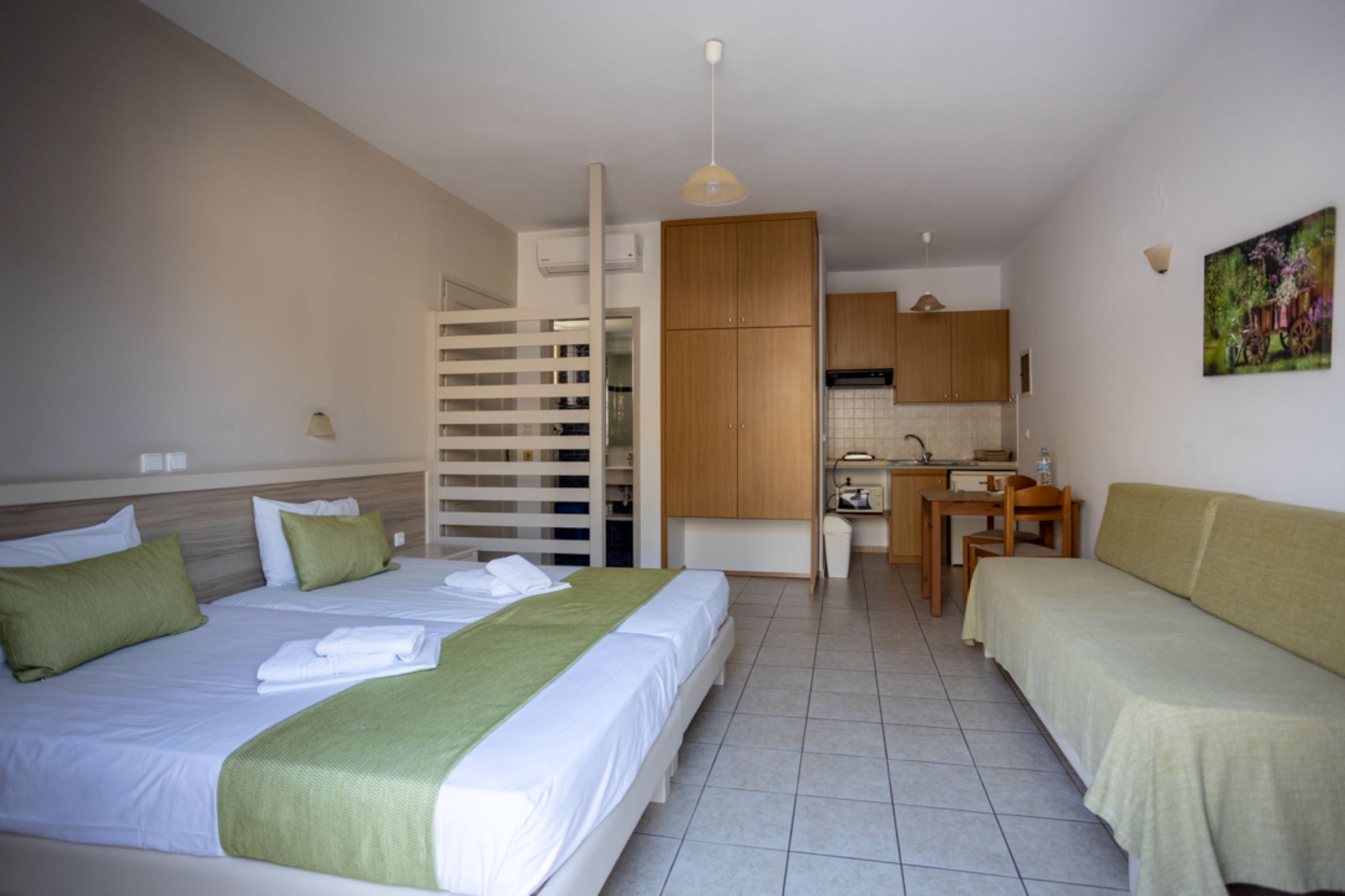 Studio Side Sea View