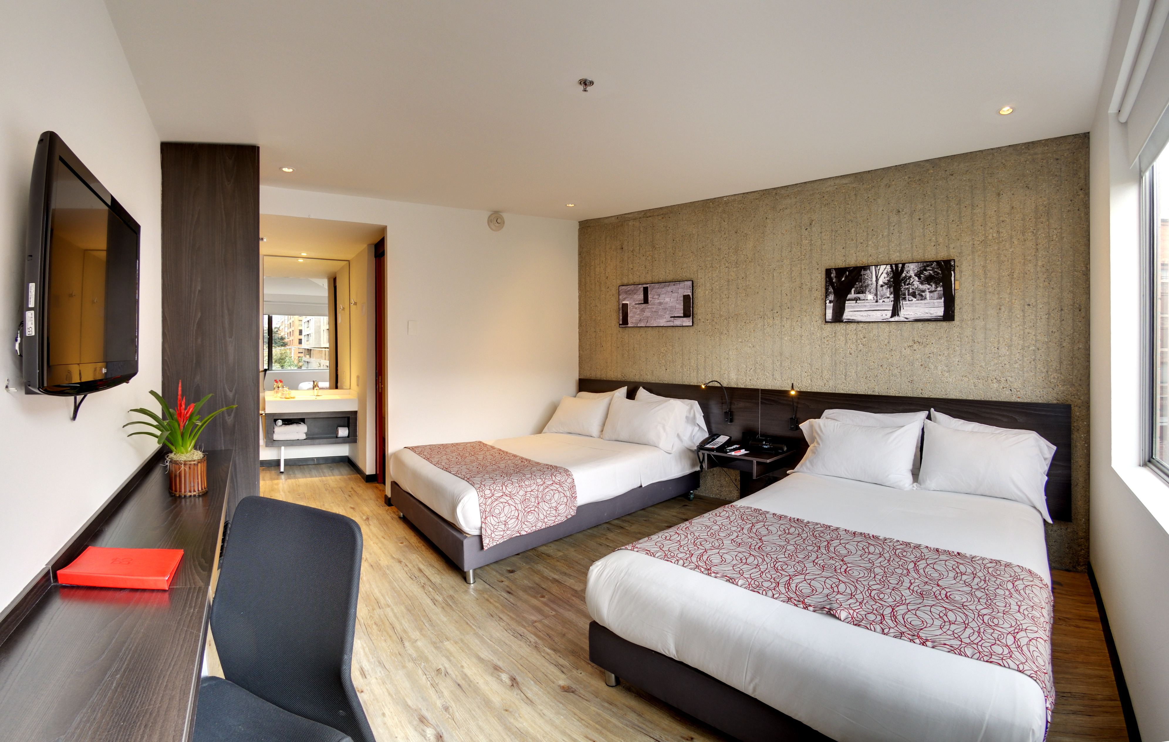 Junior Suite Two Queen Beds