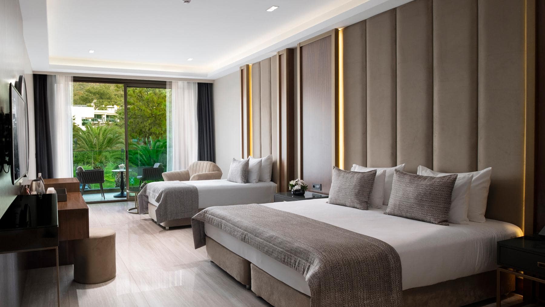 Double Single Superior Land View