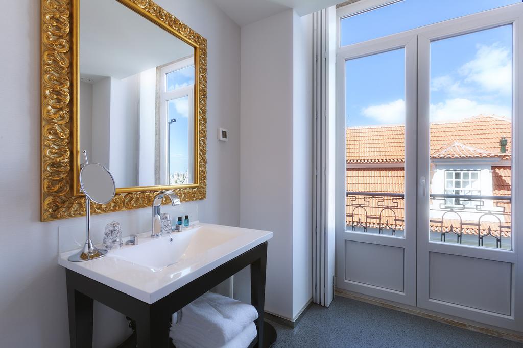 Double or Twin Deluxe