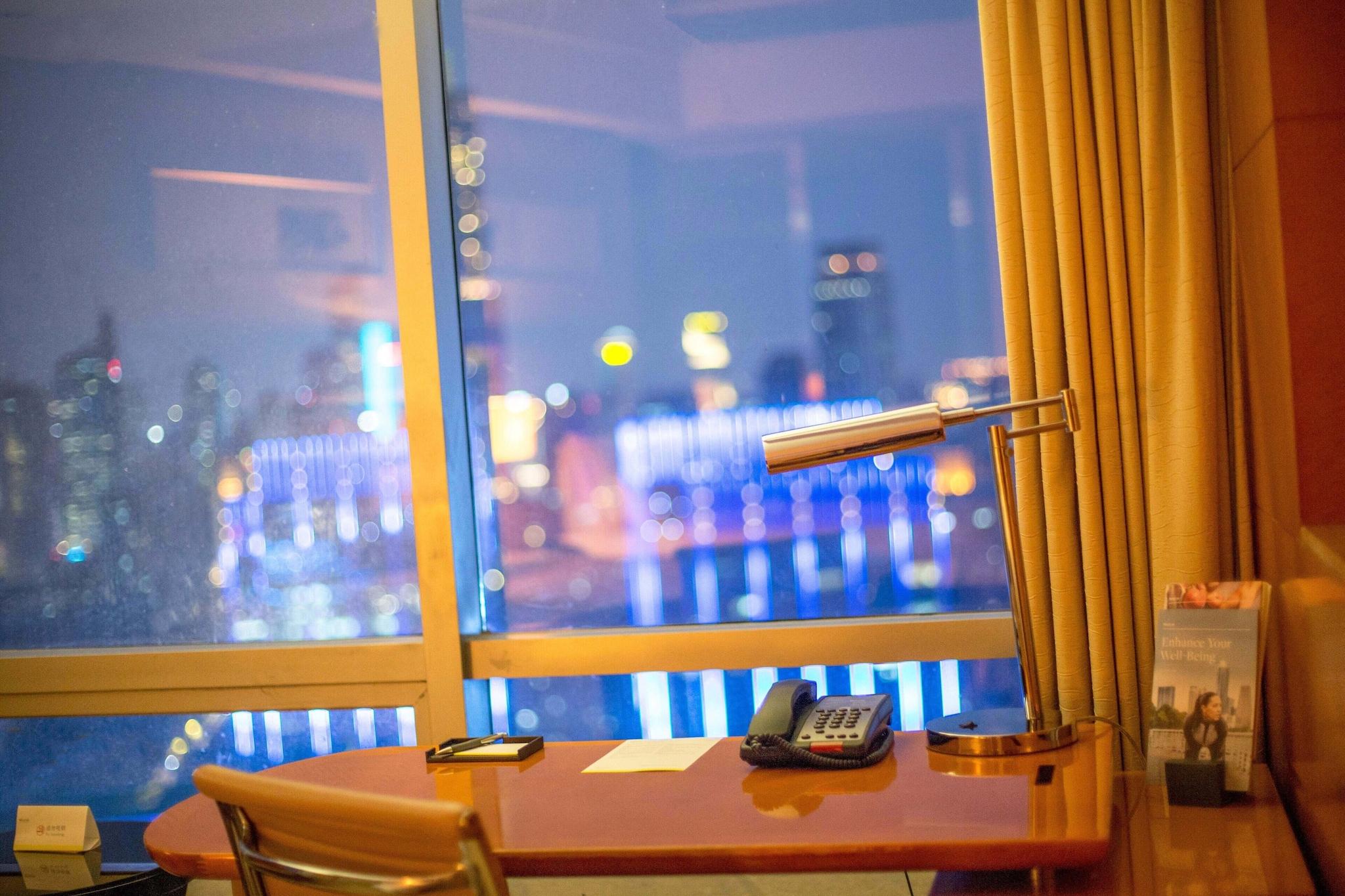 Double Executive King Bed