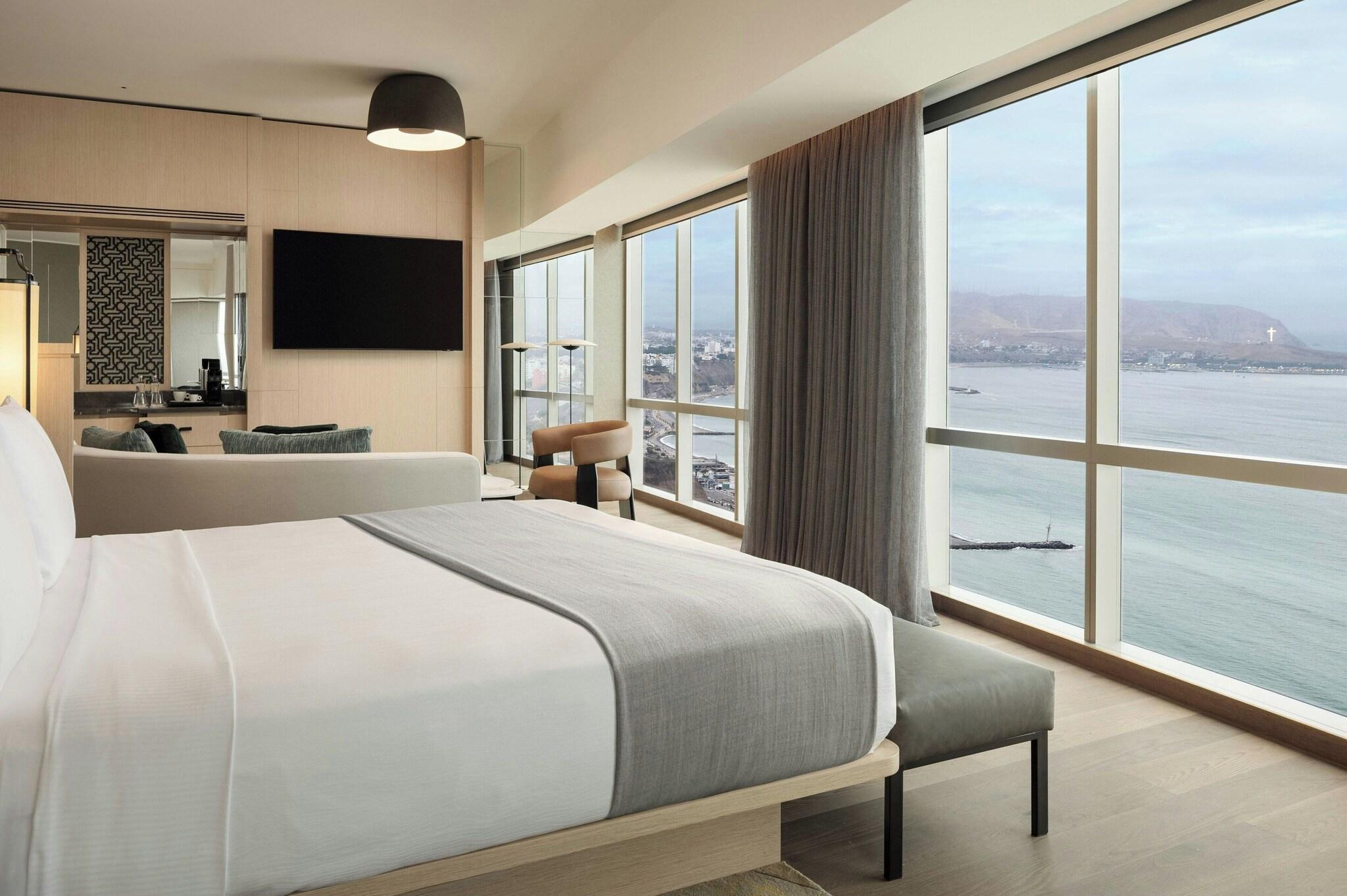 Junior Suite King Size Bed