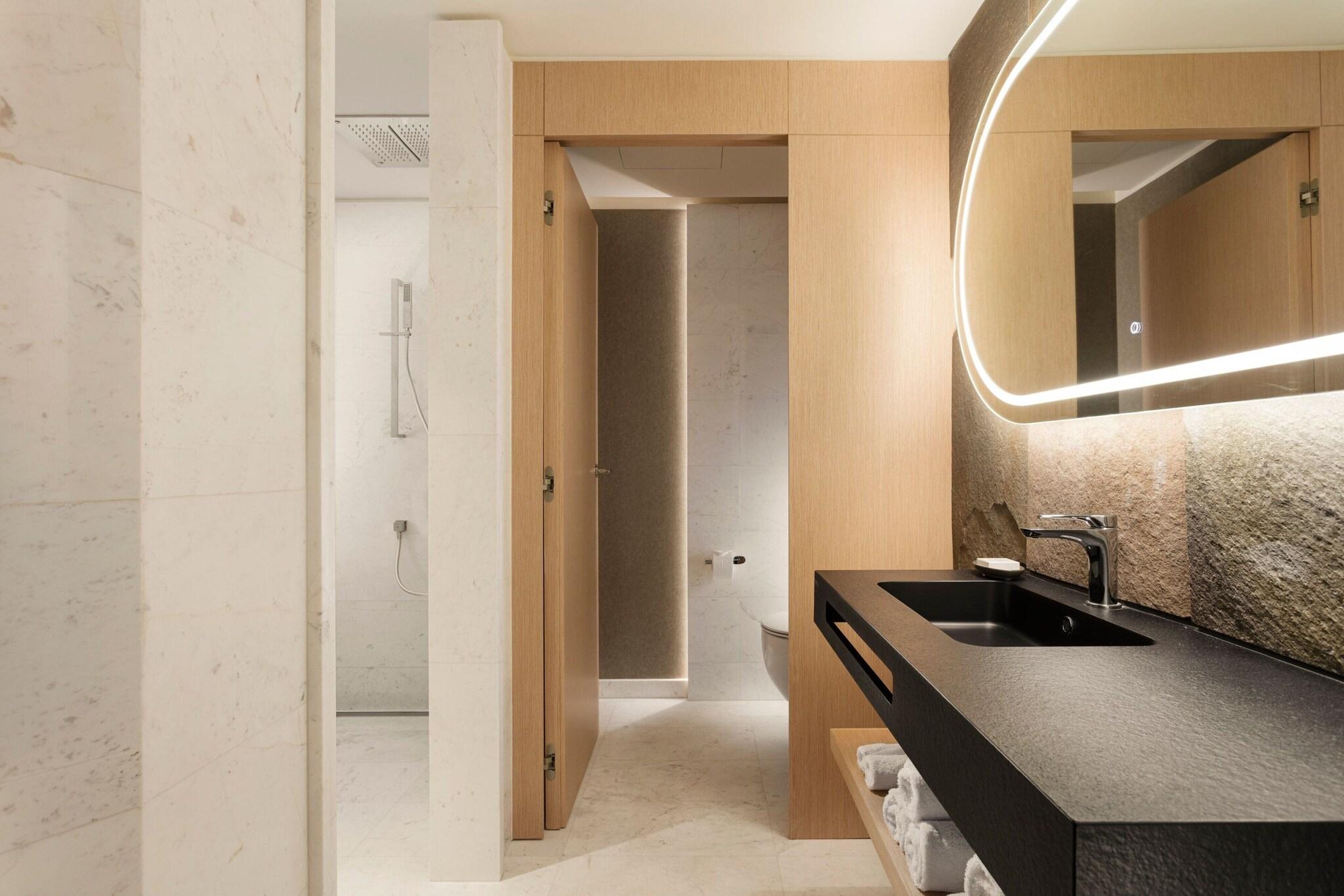 Quadruple Two Queen Beds