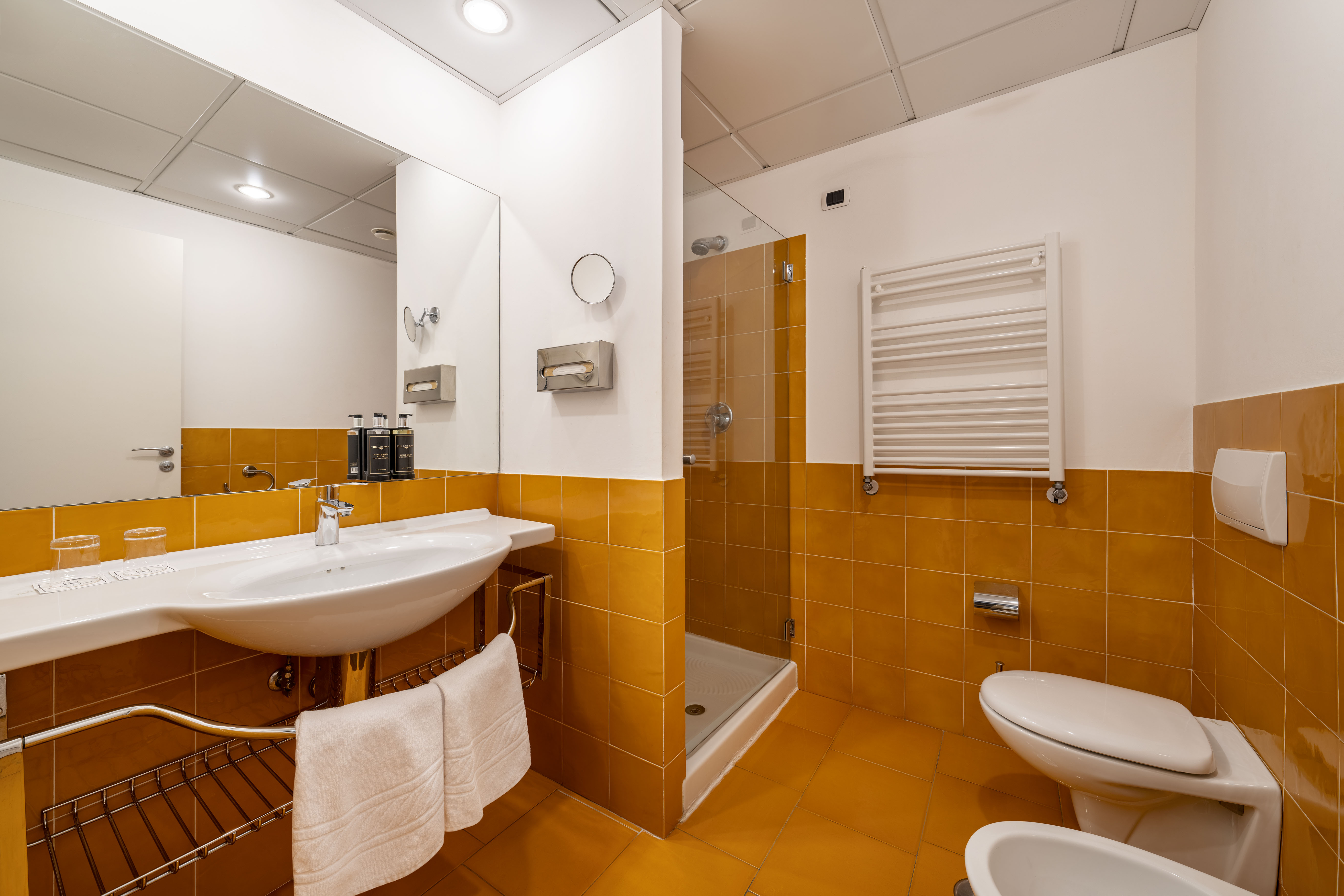 Double or Twin Side Sea View