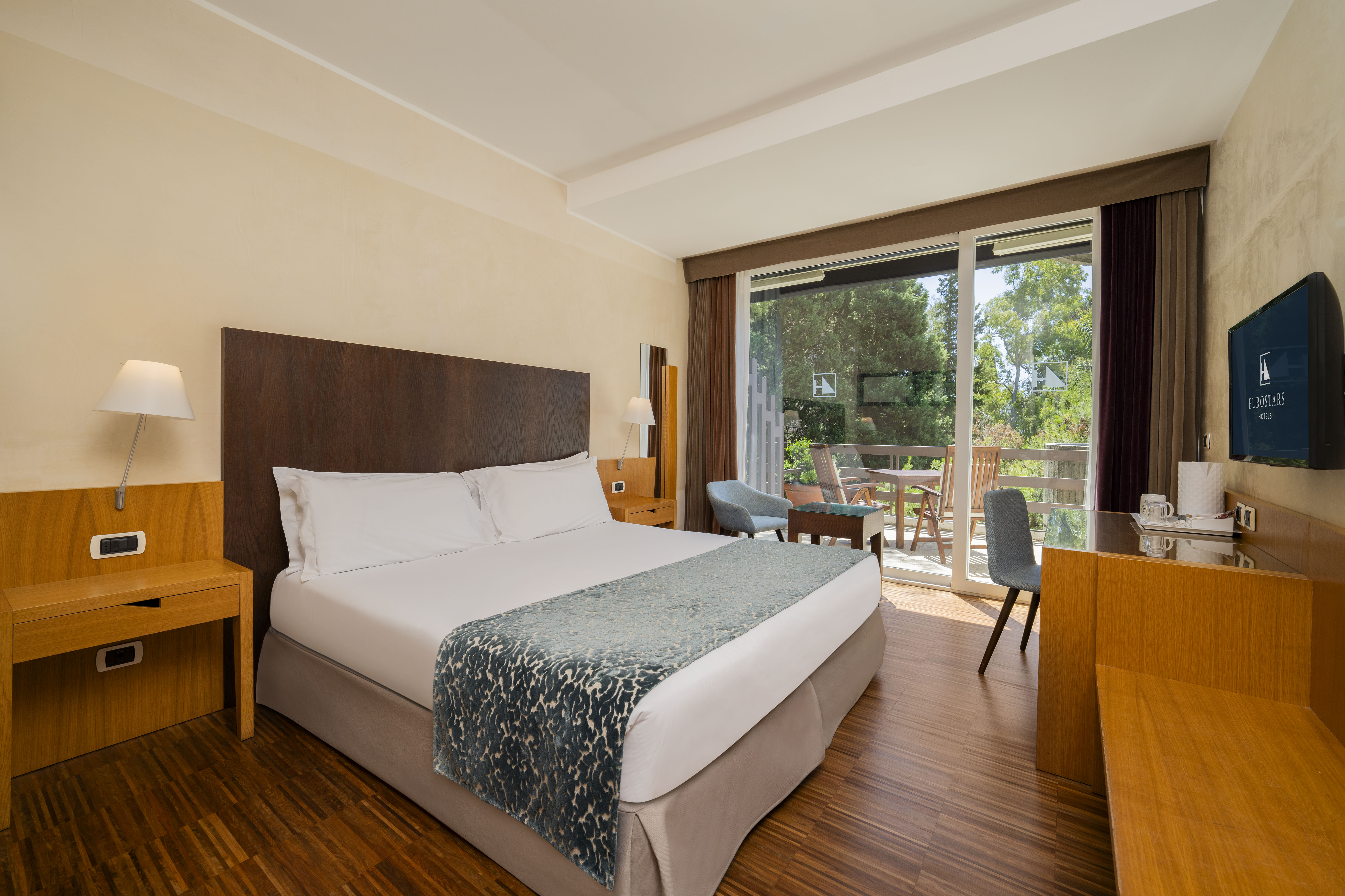 Double Single Sea View with Balcony