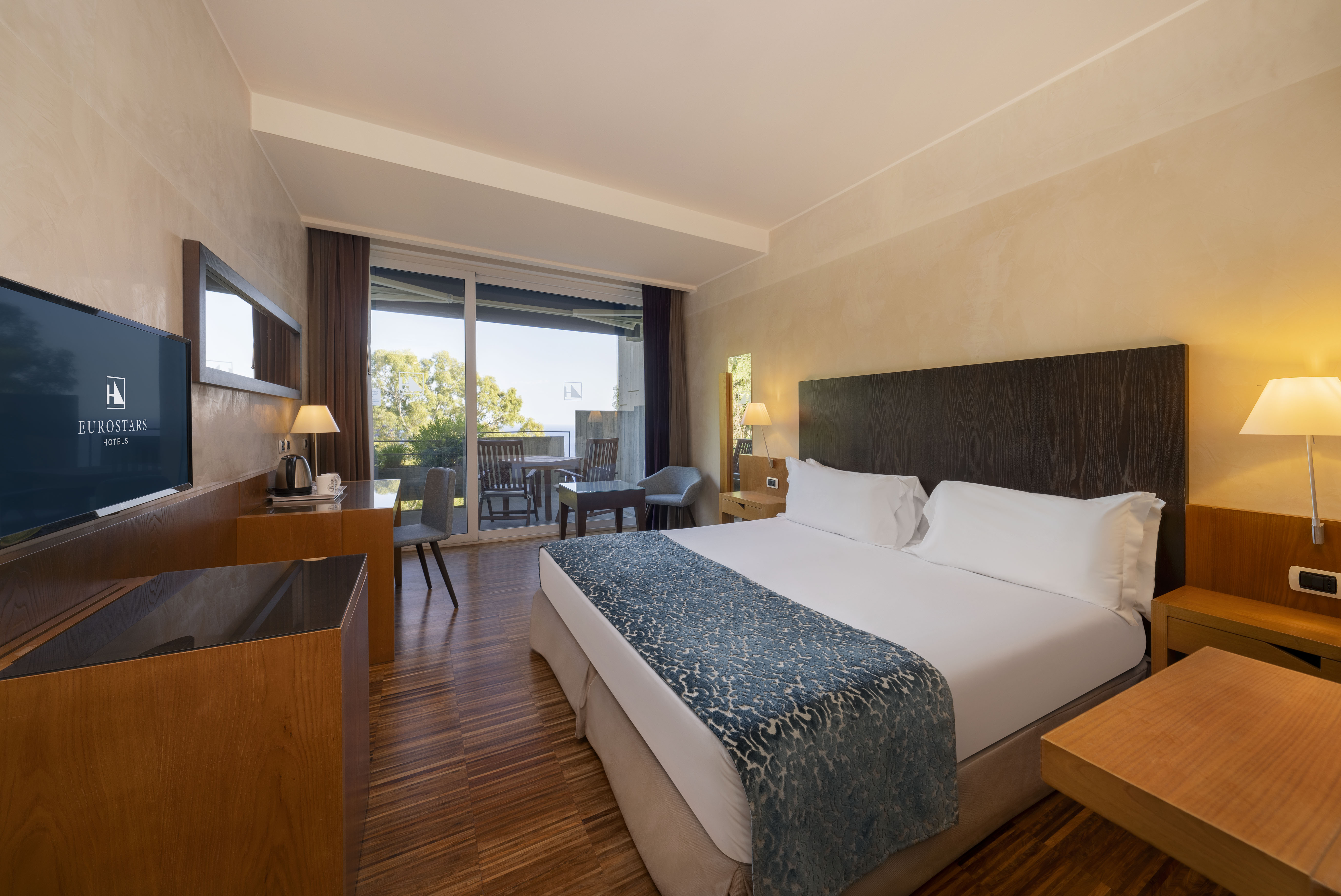 Double Single Superior