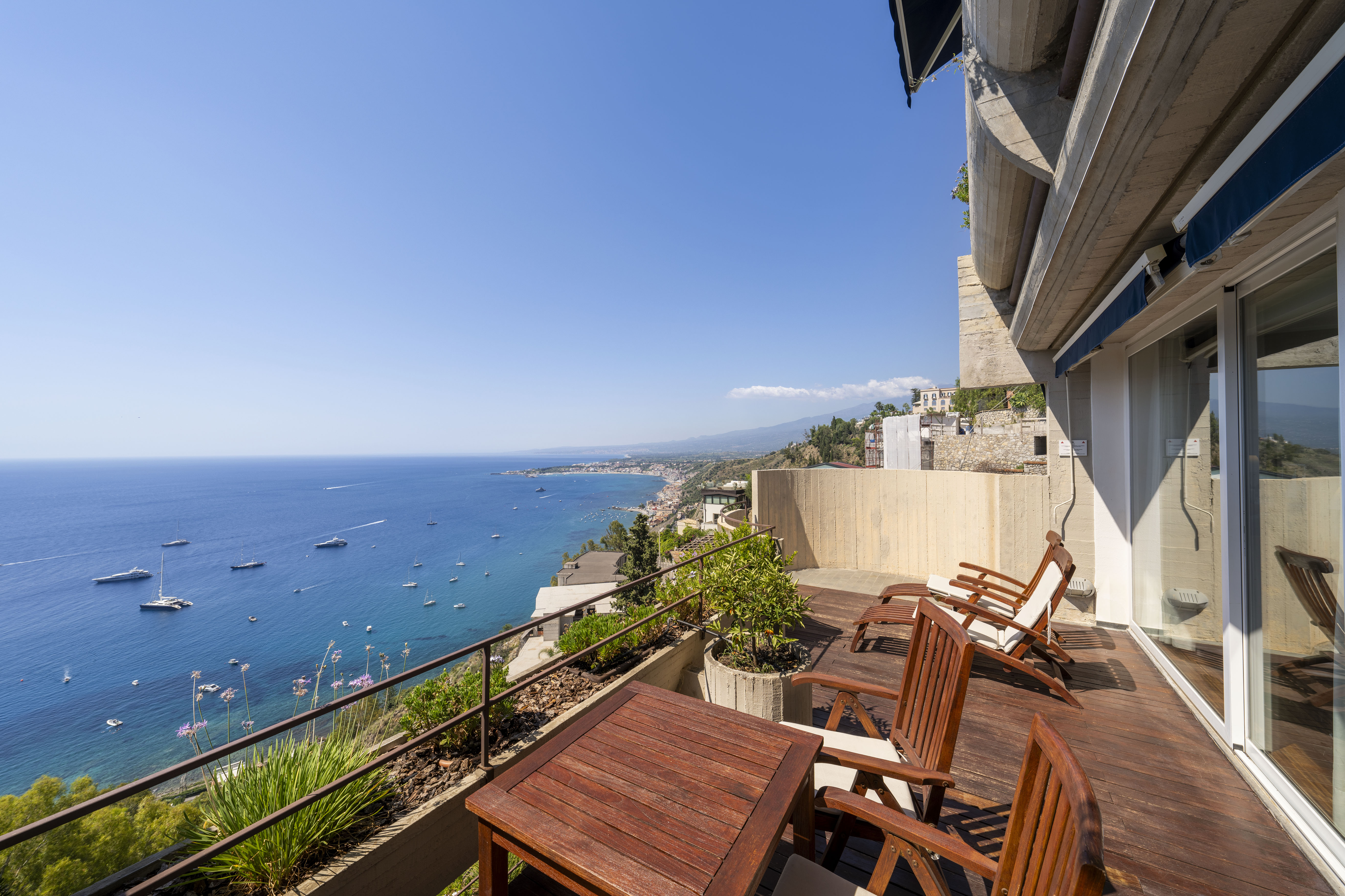 Junior Suite Sea View with Terrace