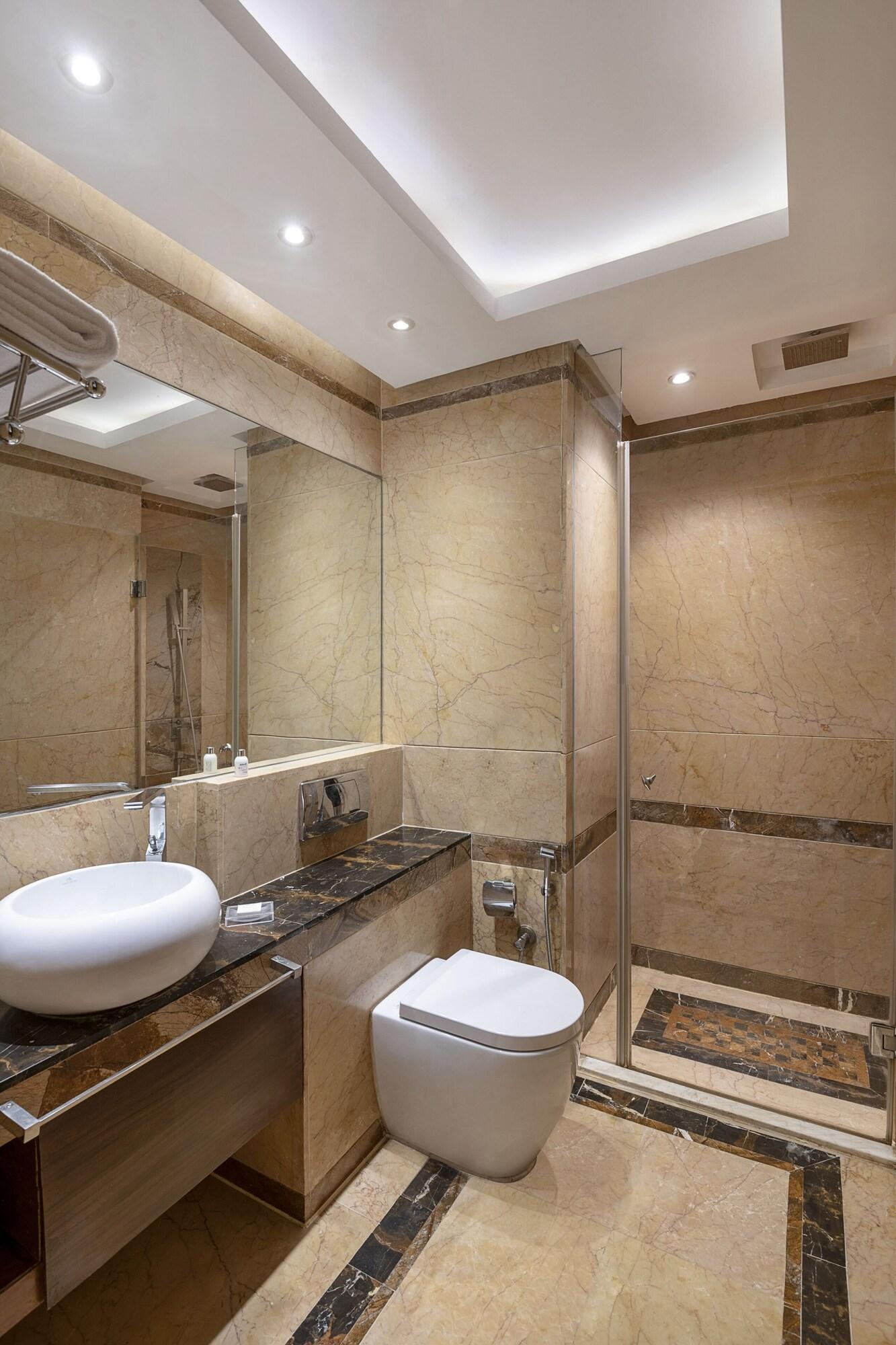 Double Business King Bed